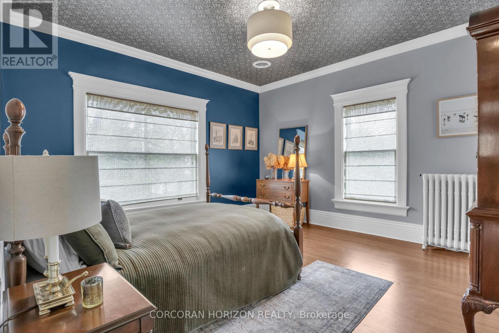 18 BRANT ROAD N - 23