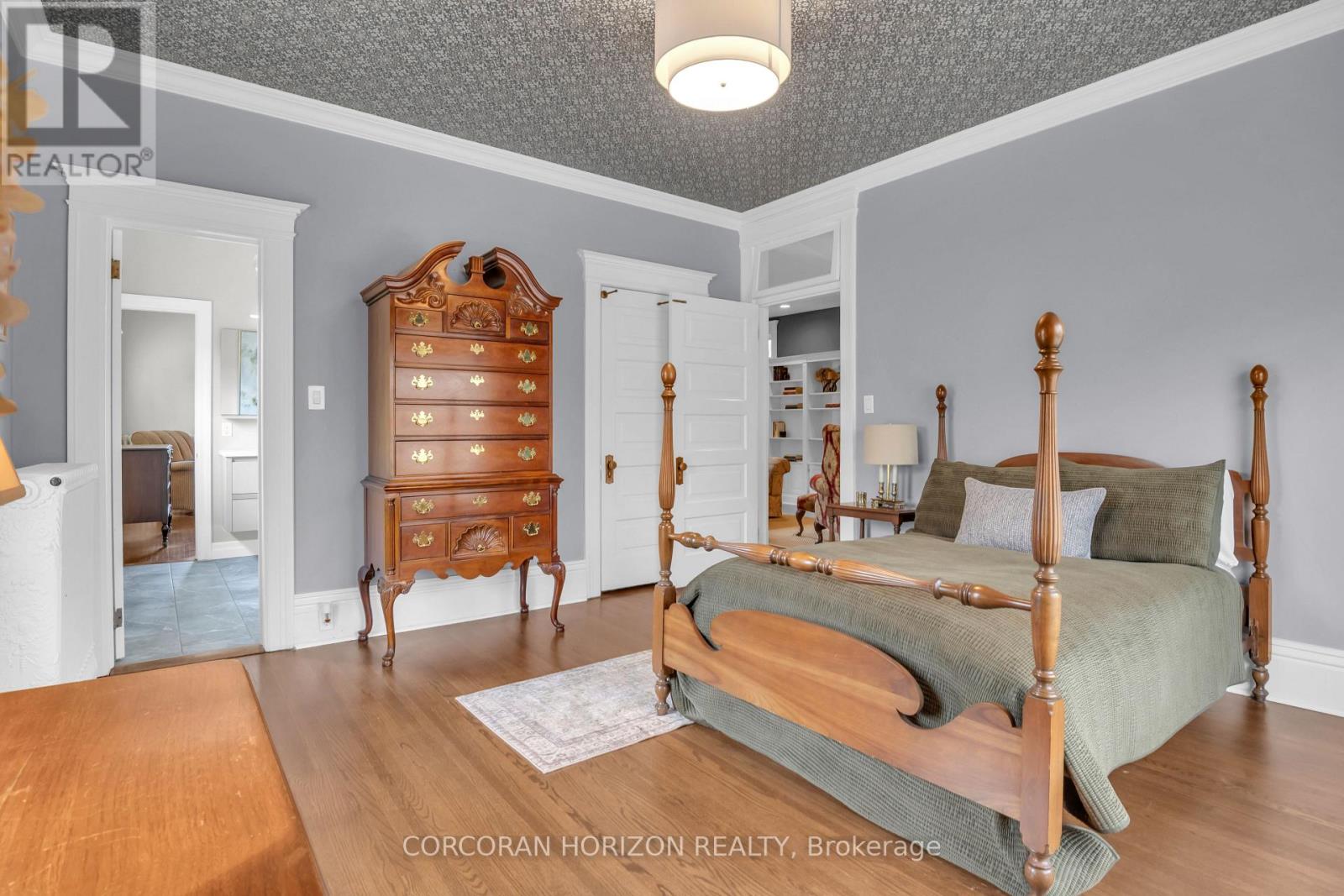 18 BRANT ROAD N - 24