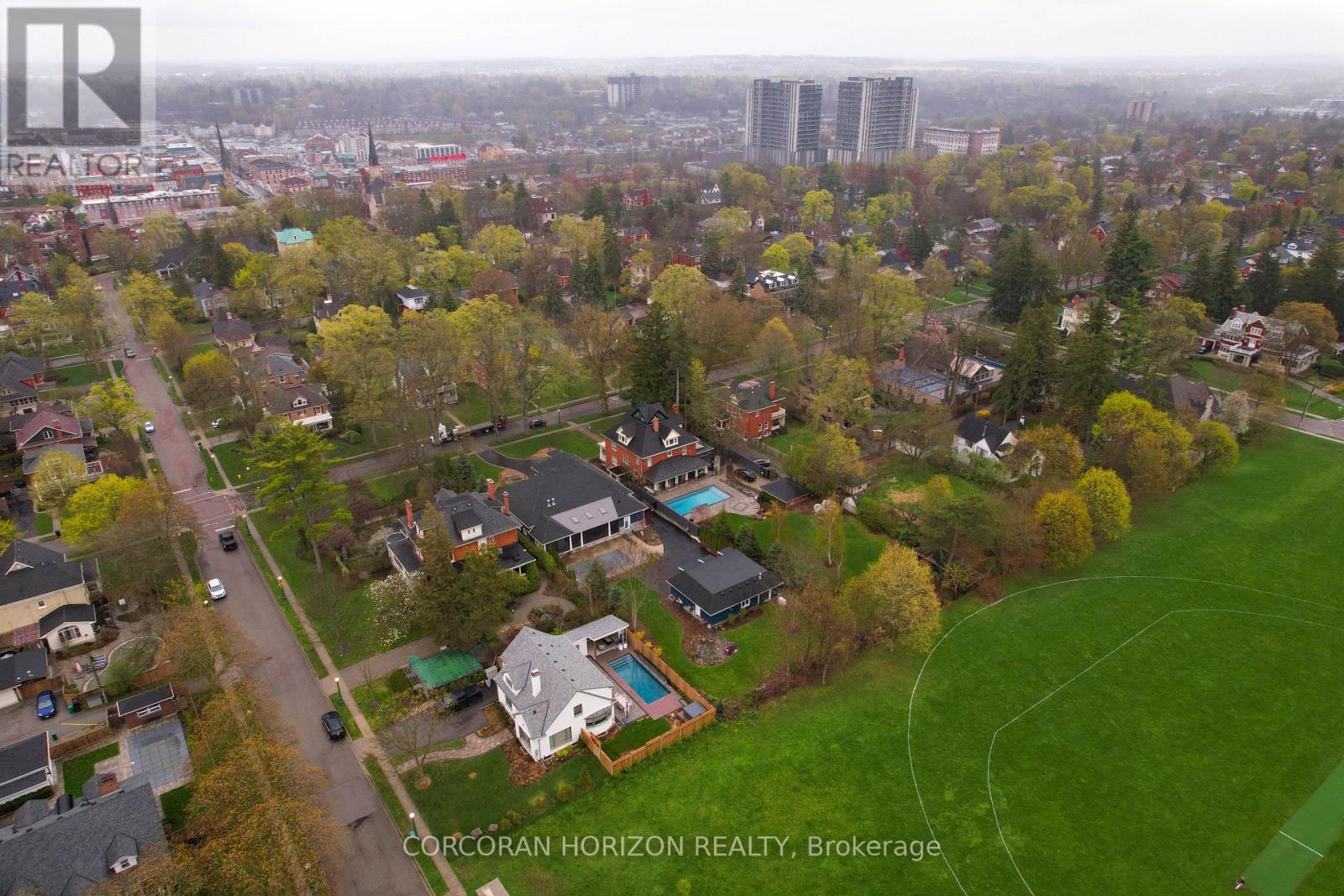 18 BRANT ROAD N - 49