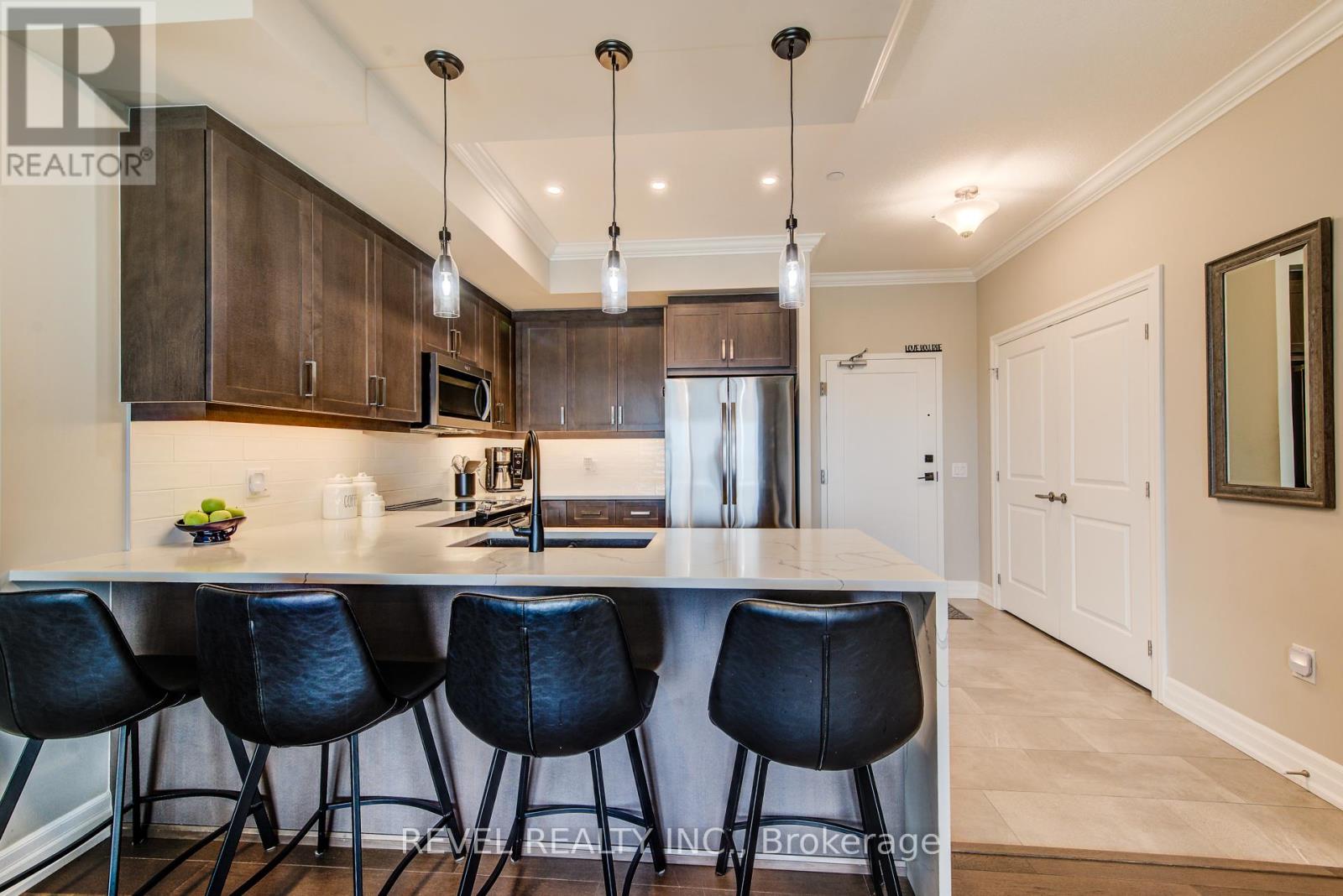 #1109 1880 GORDON STREET - 16