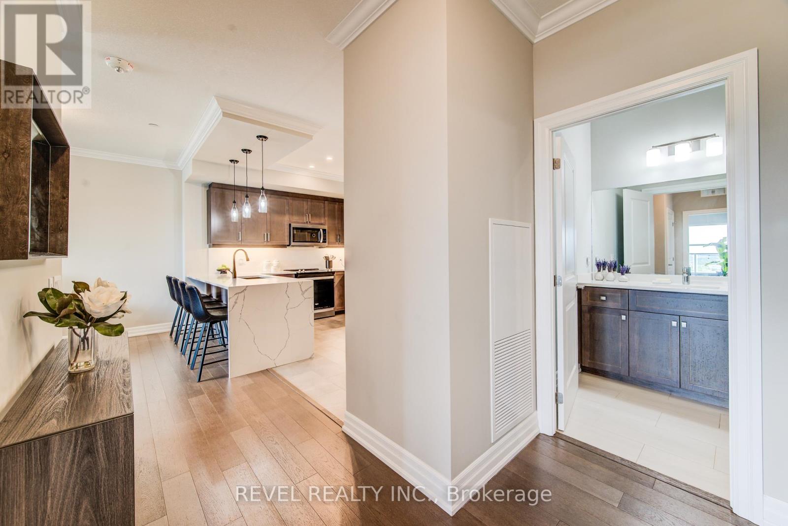 #1109 1880 GORDON STREET - 22