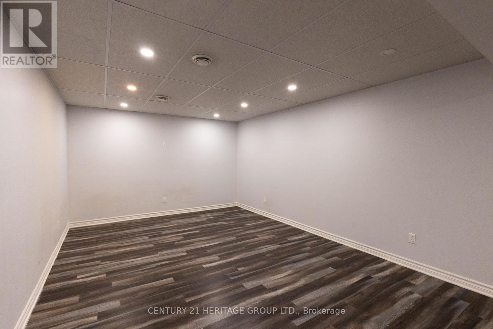 367 TRILLIUM CIRCLE - 16