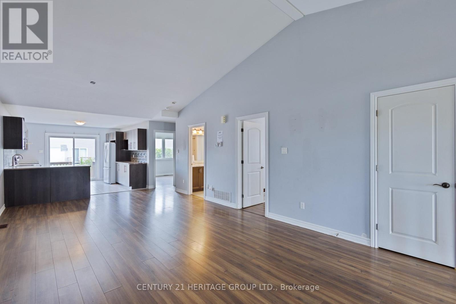 367 TRILLIUM CIRCLE - 4