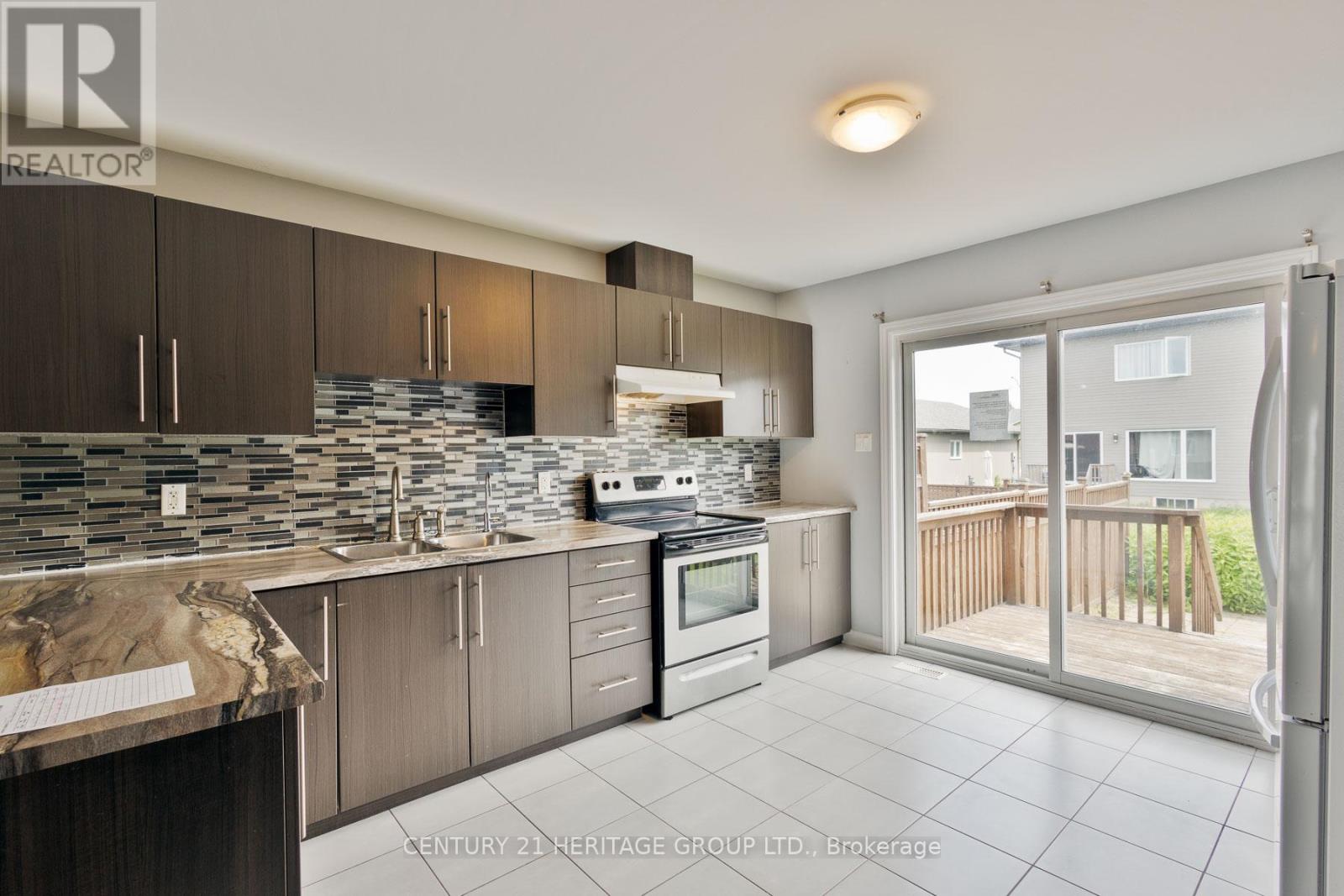 367 TRILLIUM CIRCLE - 8
