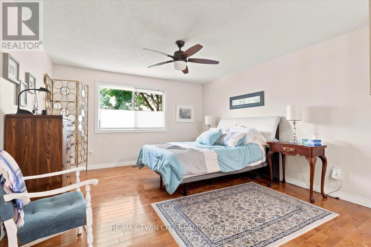 #14 75 BEASLEY CRESCENT - 21