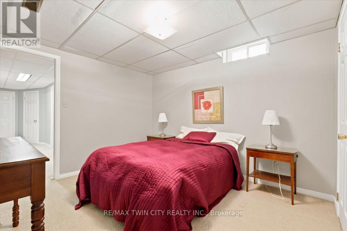 #14 75 BEASLEY CRESCENT - 40