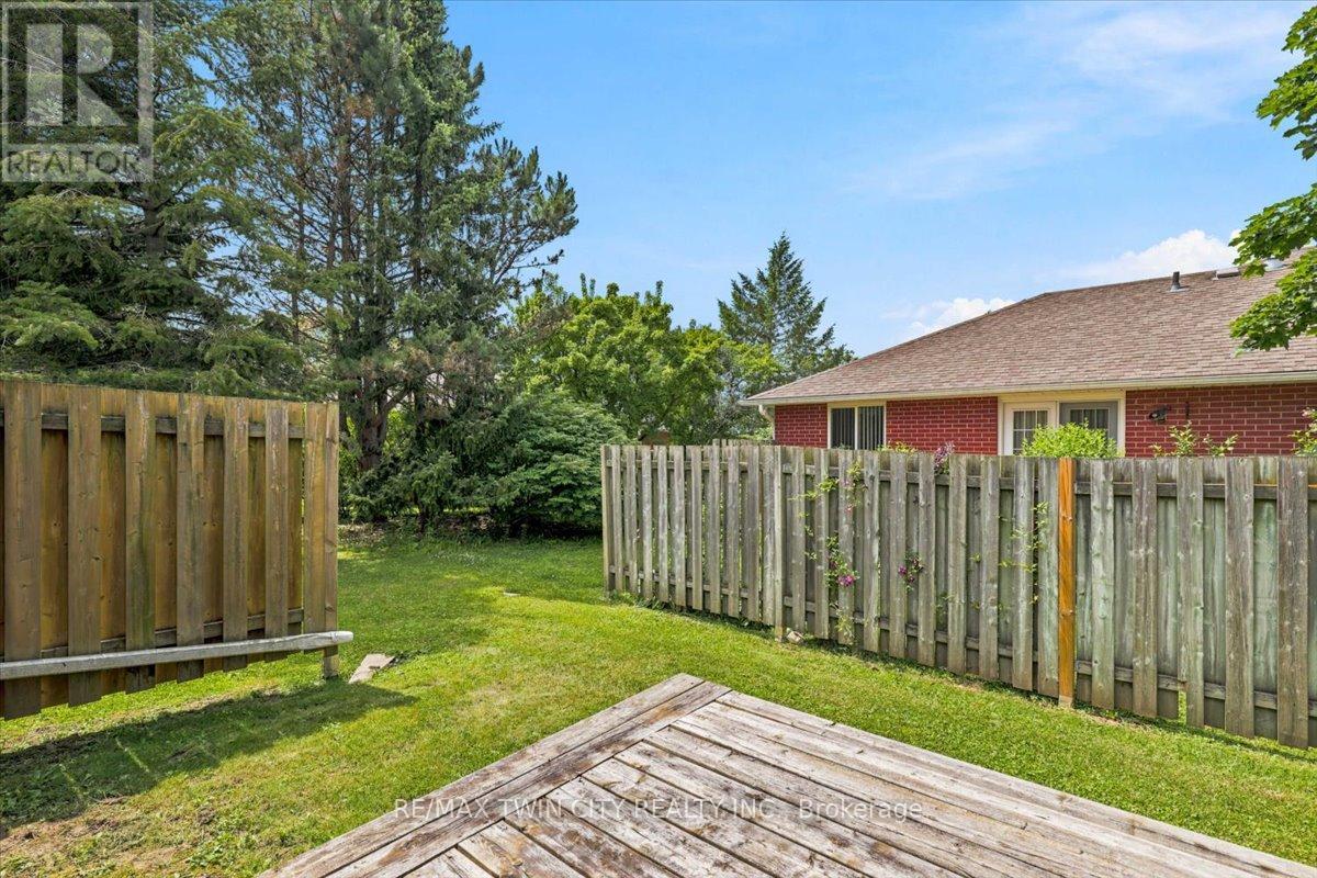#14 75 BEASLEY CRESCENT - 42