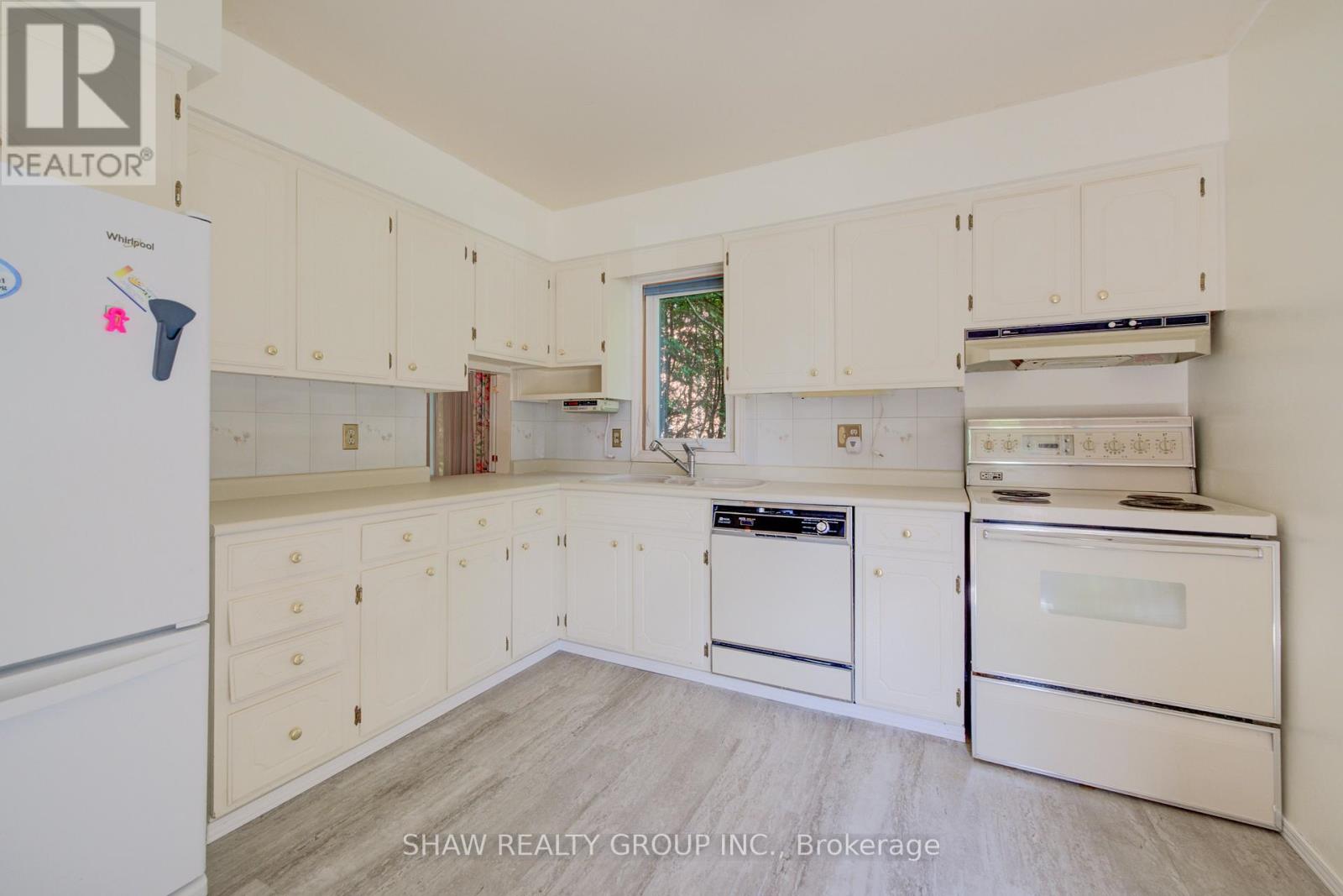#9 206 CANDLEWOOD CRESCENT - 10