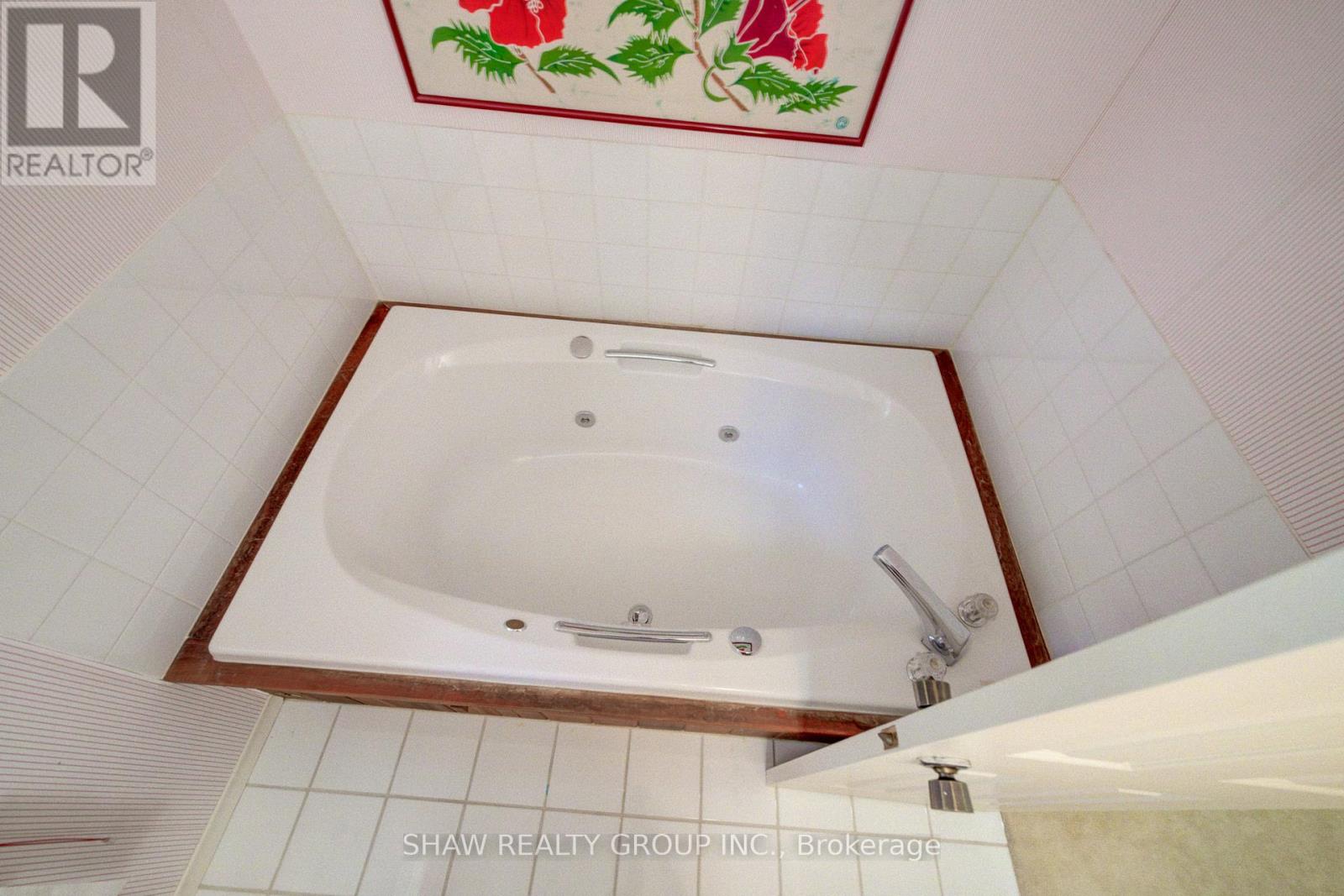 #9 206 CANDLEWOOD CRESCENT - 24