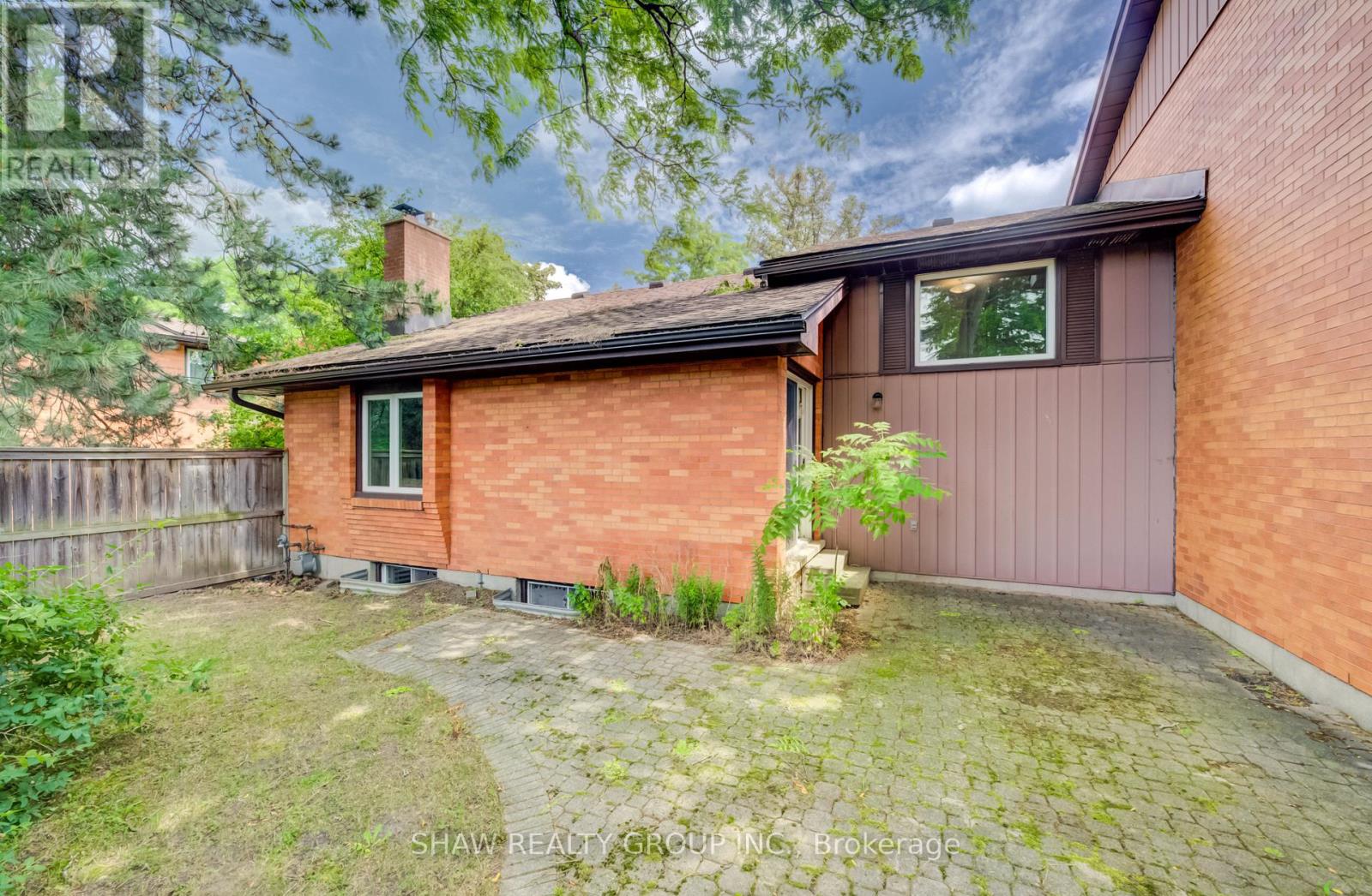 #9 206 CANDLEWOOD CRESCENT - 33