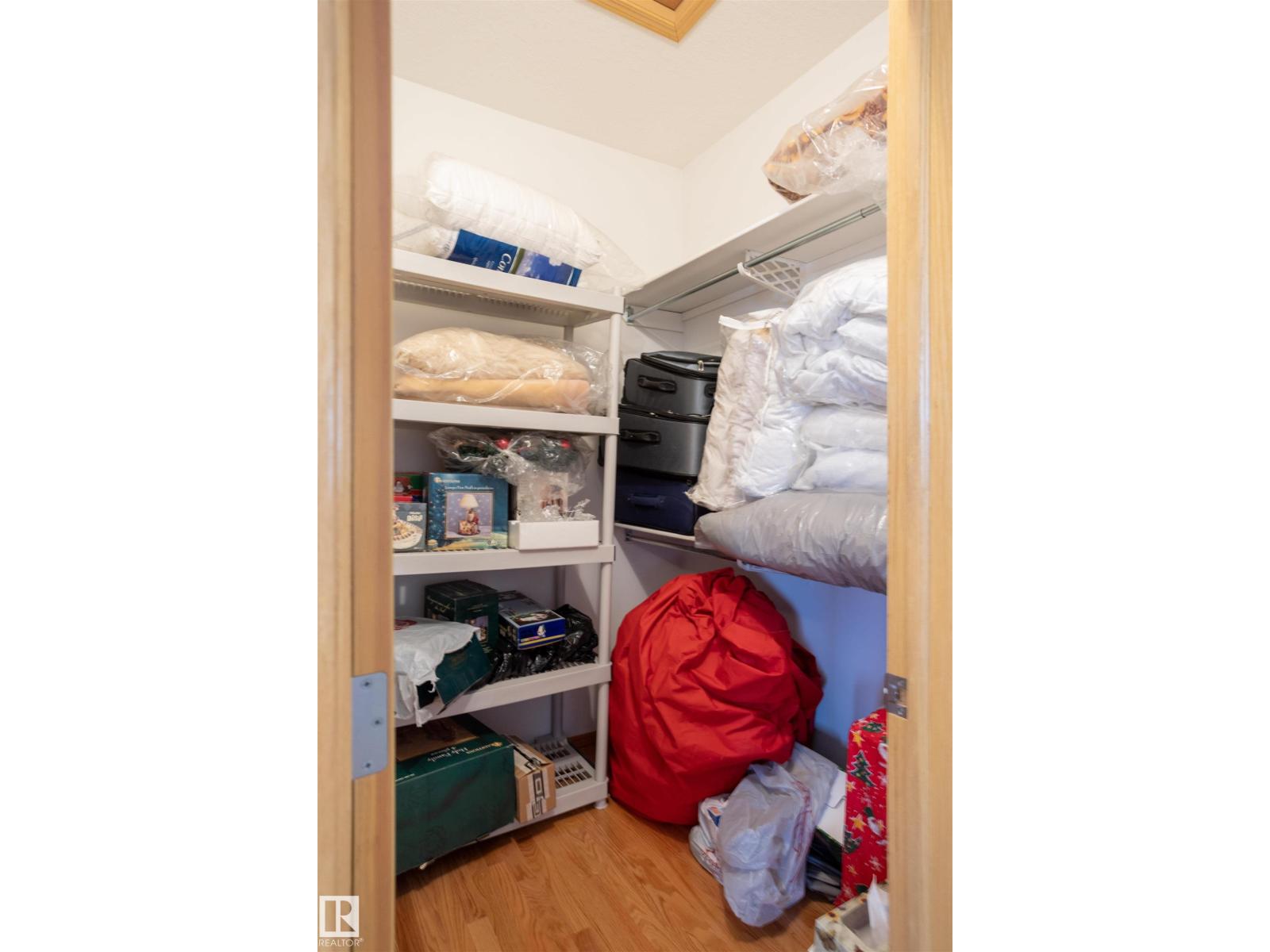 6407 163 AV NW - 28