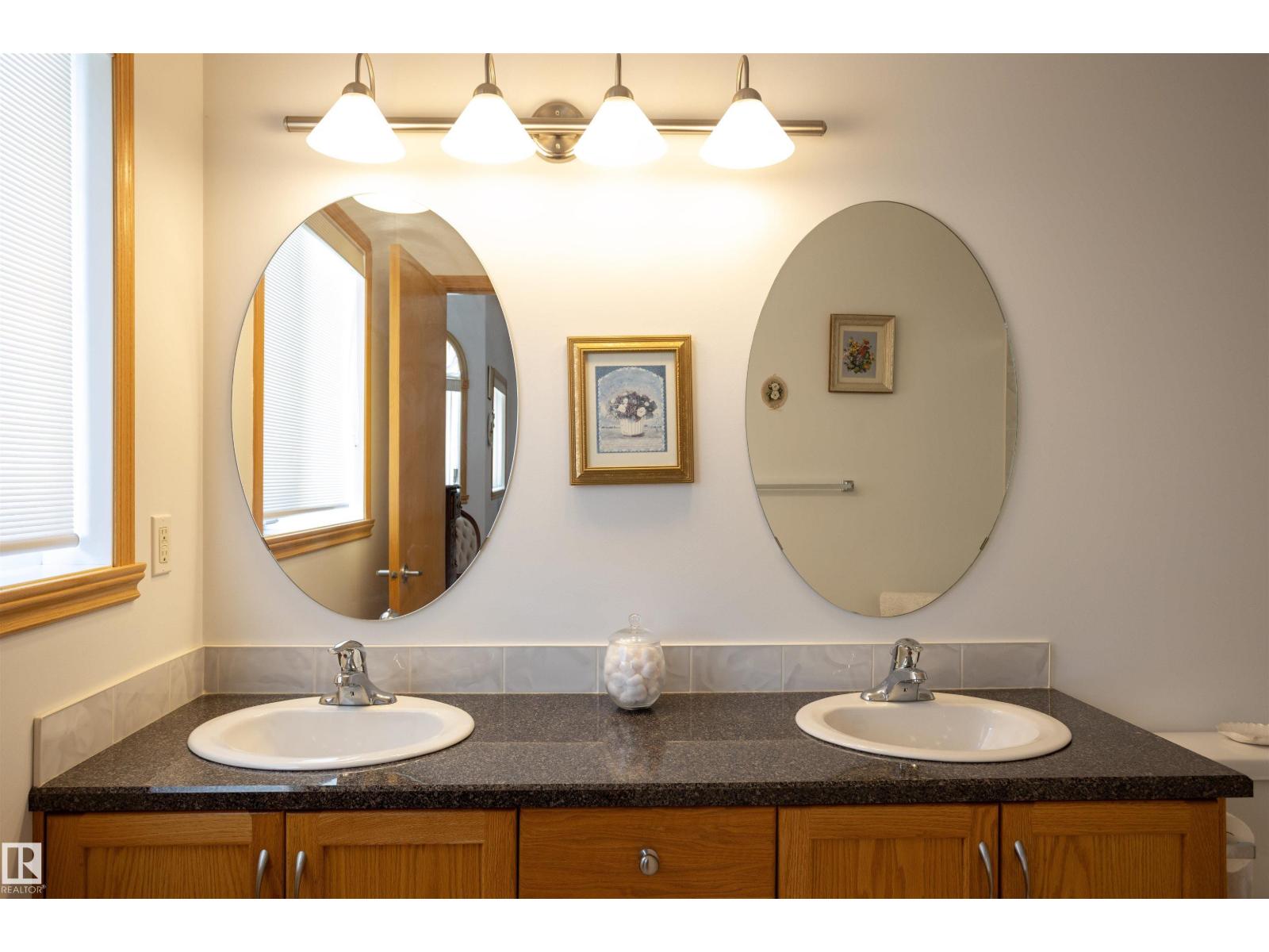 6407 163 AV NW - 29