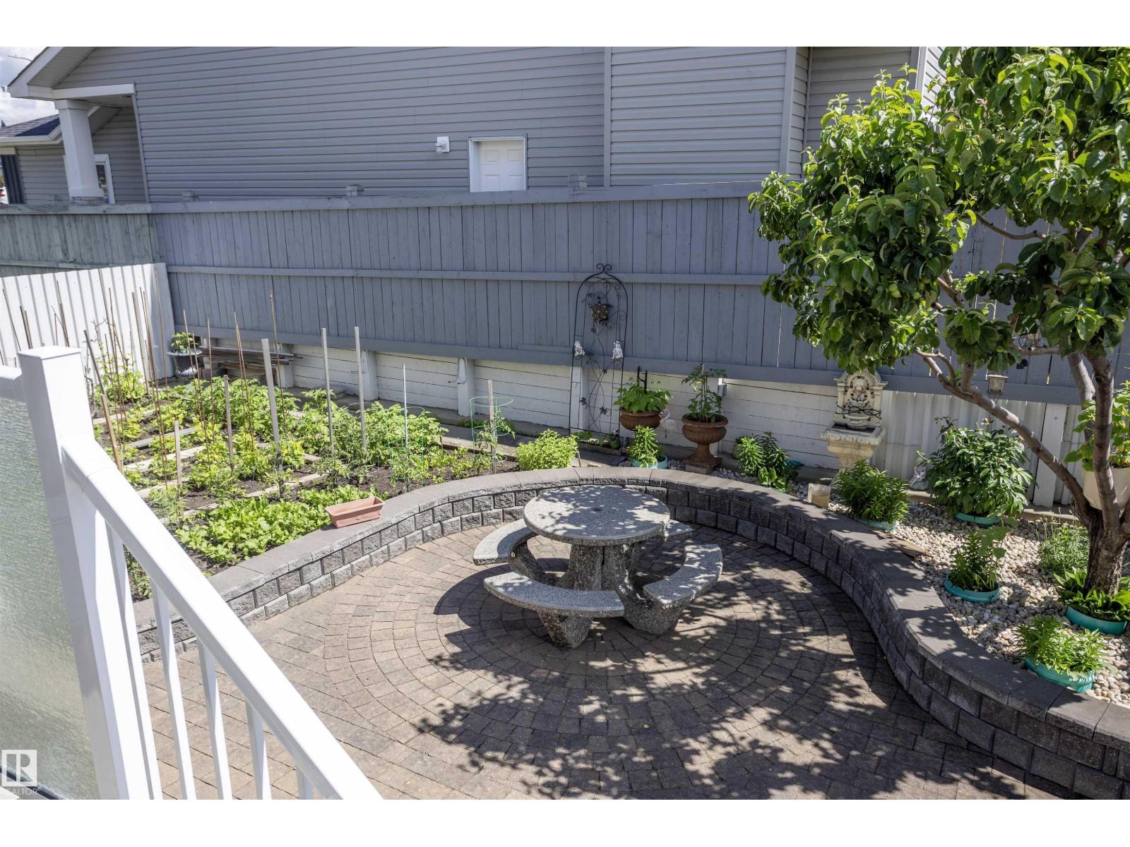 6407 163 AV NW - 61