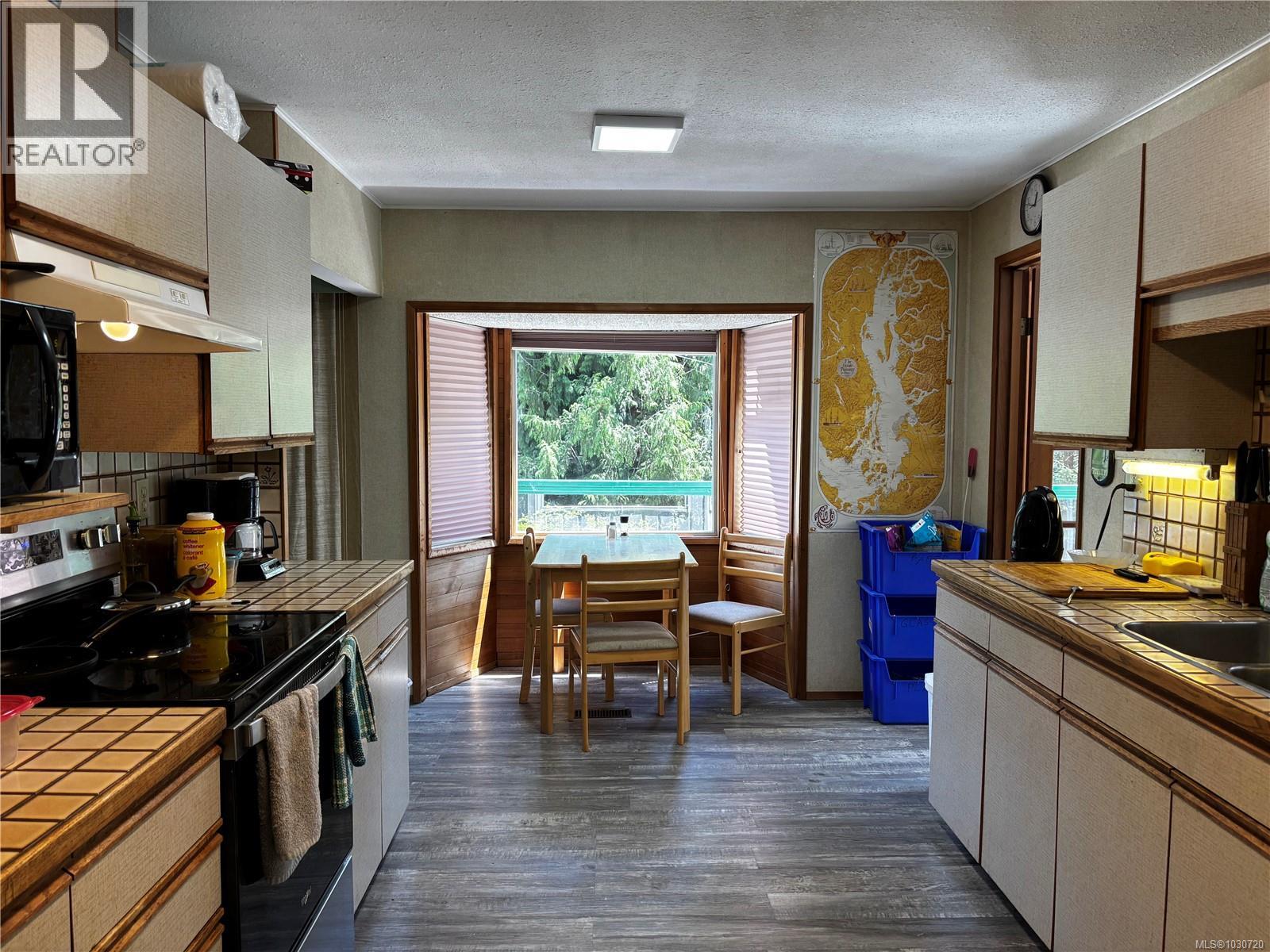 1068 Princess Victoria View - 6