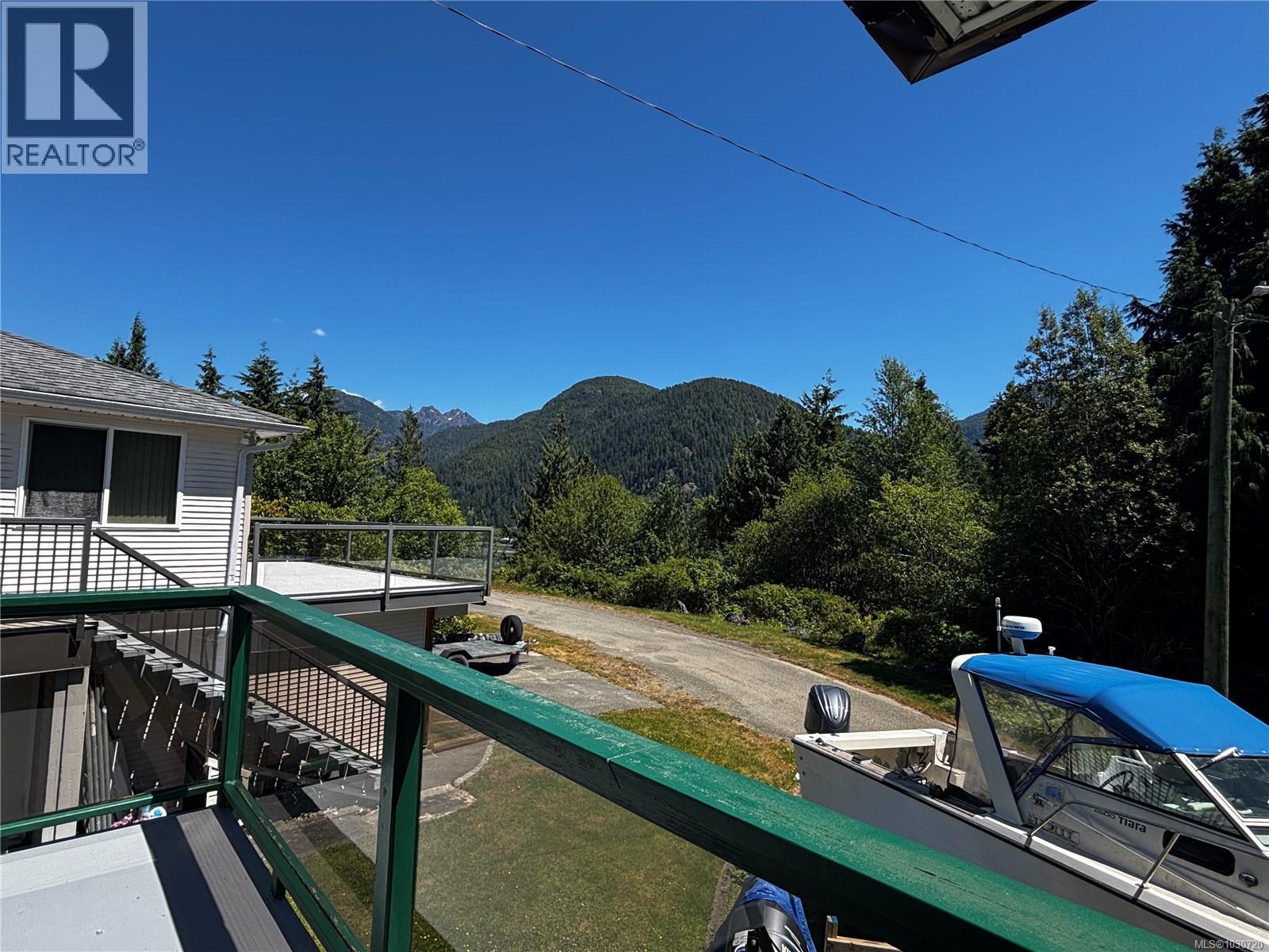 1068 Princess Victoria View - 25