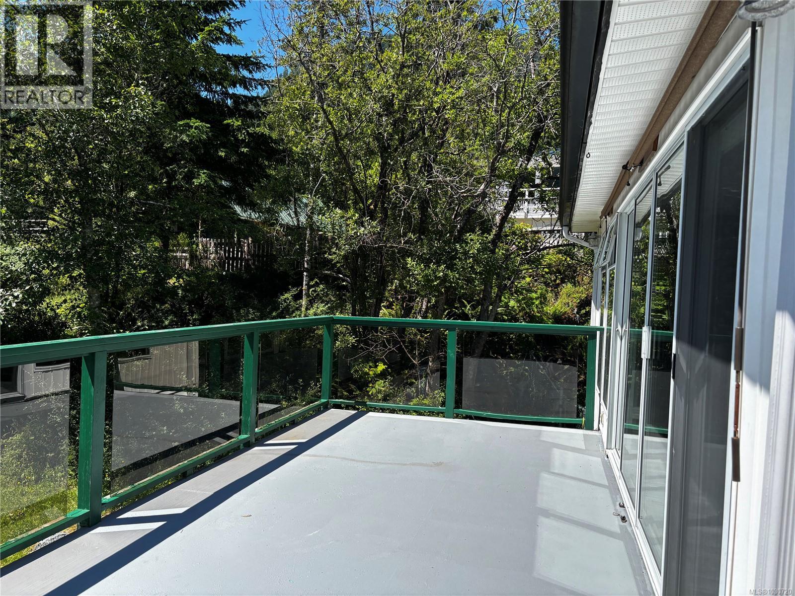 1068 Princess Victoria View - 23