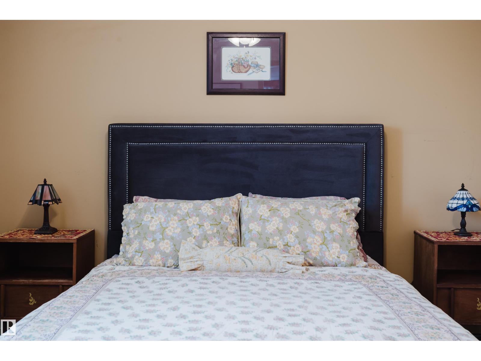 #25 9926 80 AV NW - 28