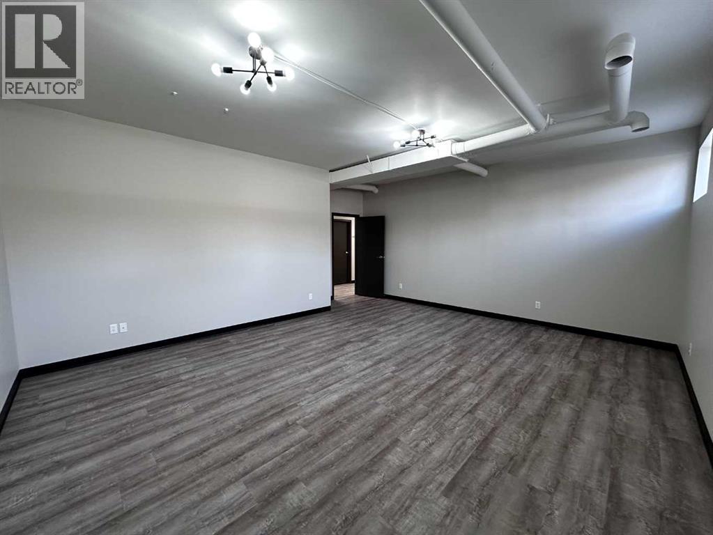 s 4923 50 Street