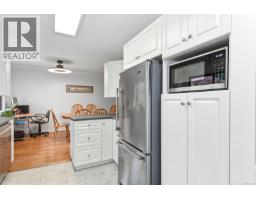 1276 Sayward Rd, Sayward, BC V0P1R0 Photo 13
