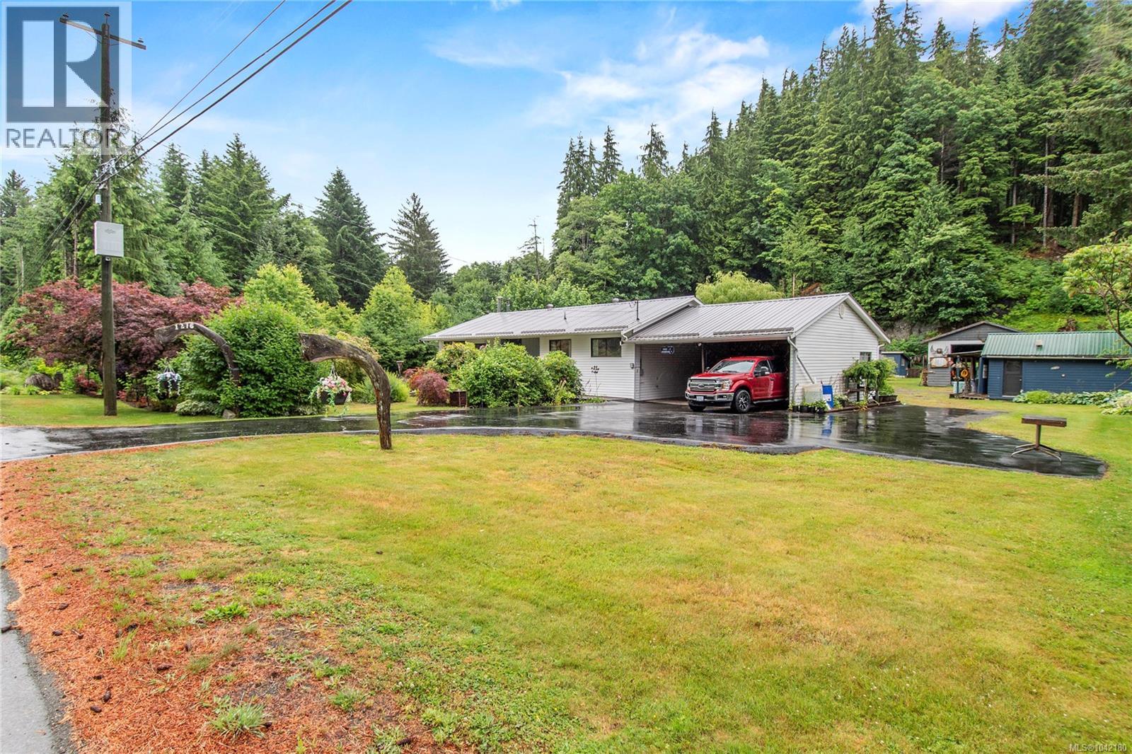 1276 Sayward Rd