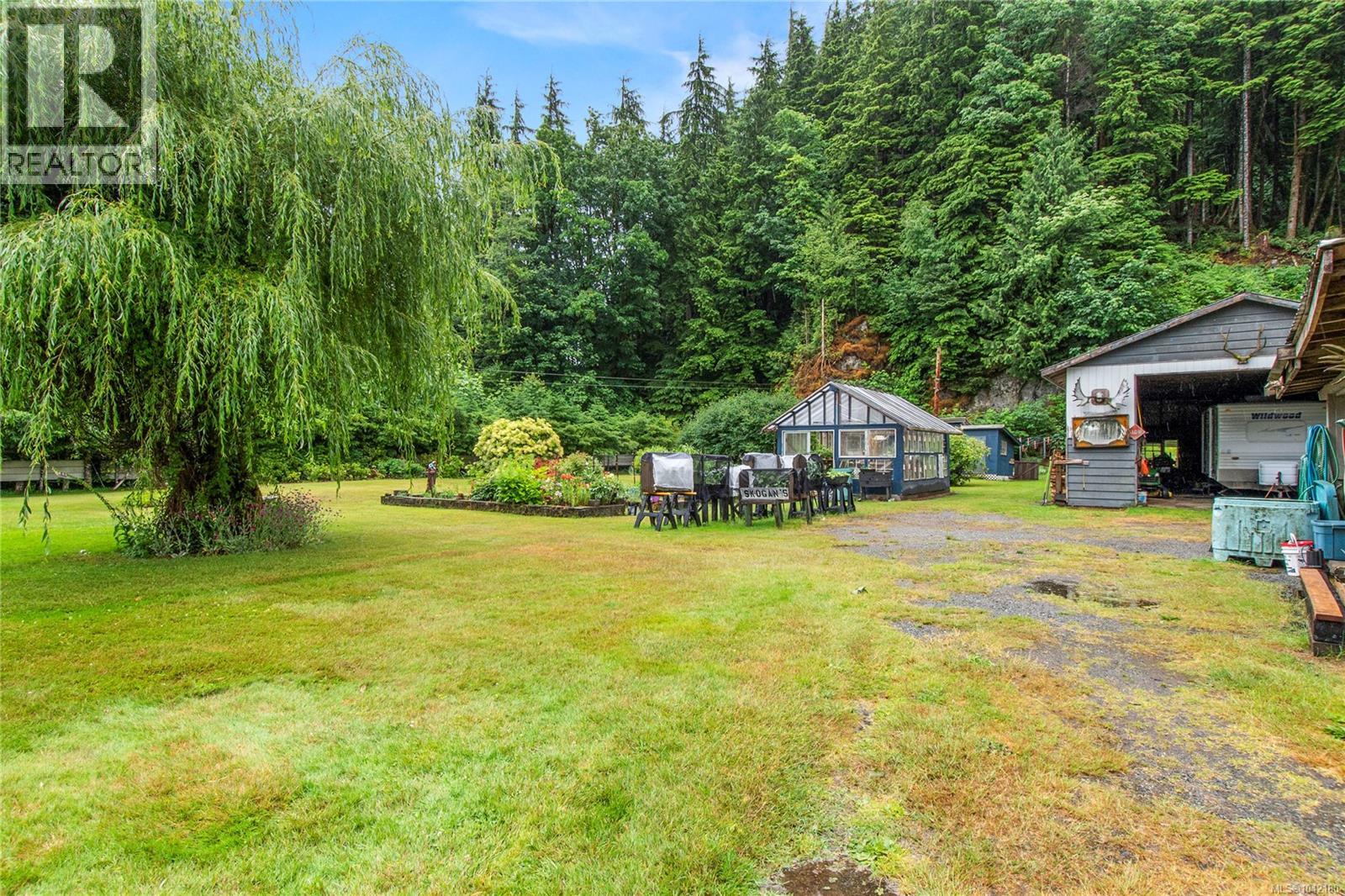 1276 Sayward Rd - 3