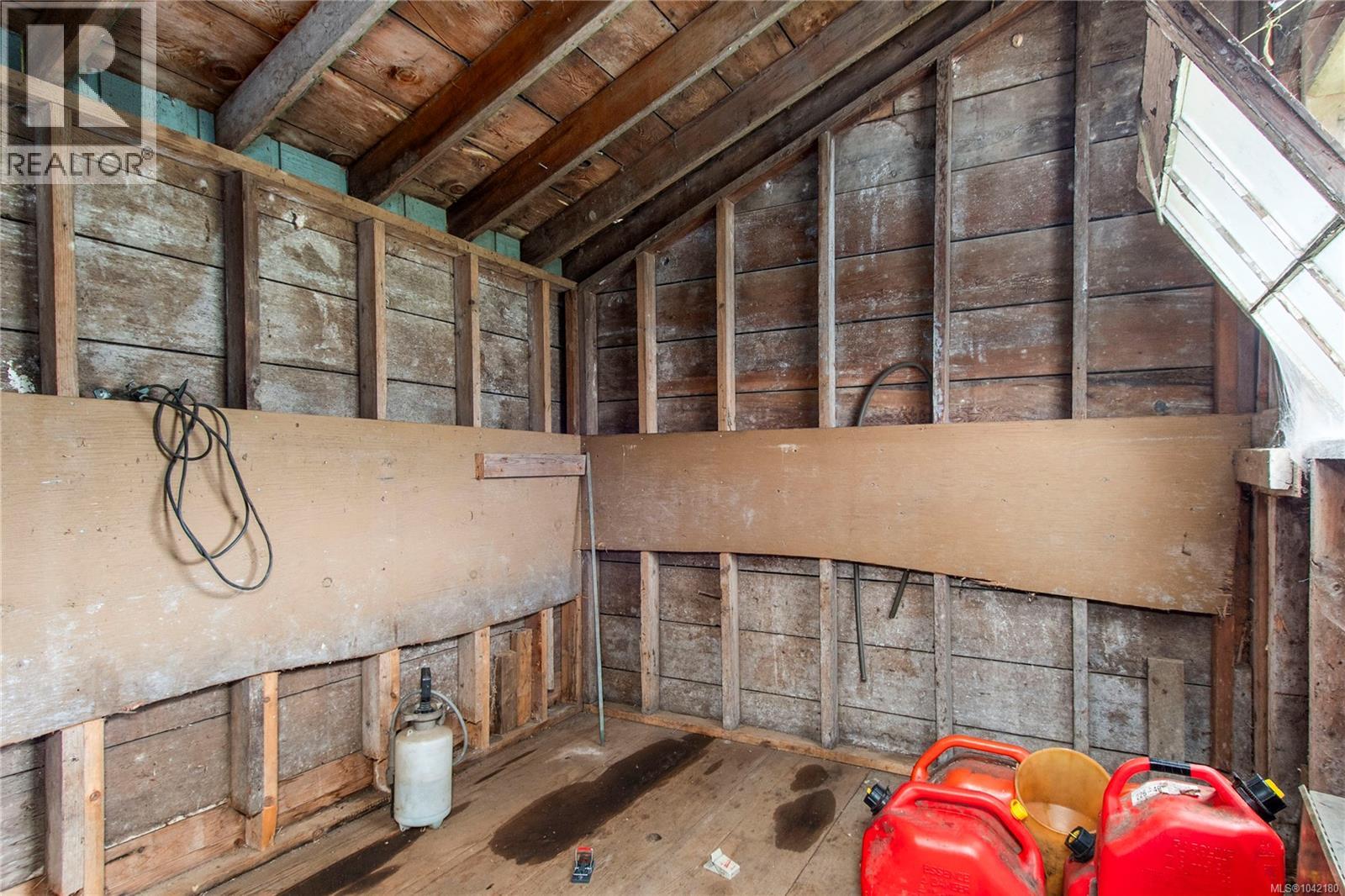 1276 Sayward Rd - 40