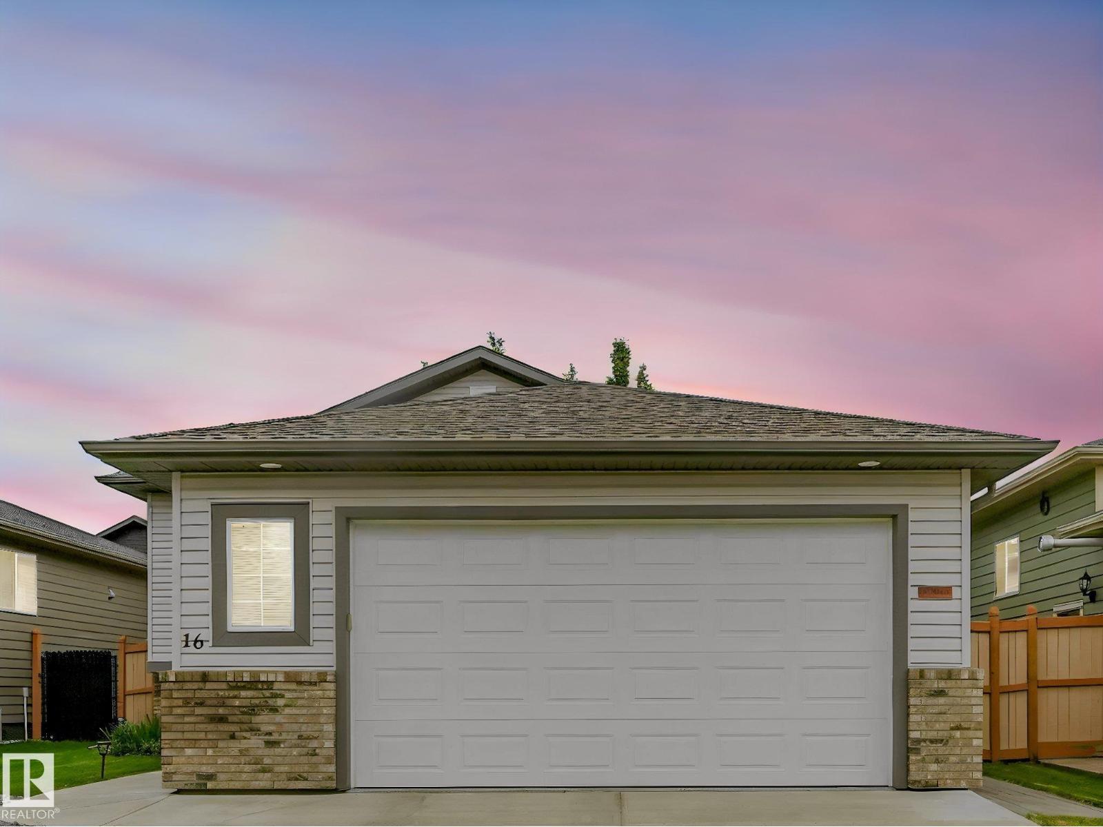 16 WADE AV - 53