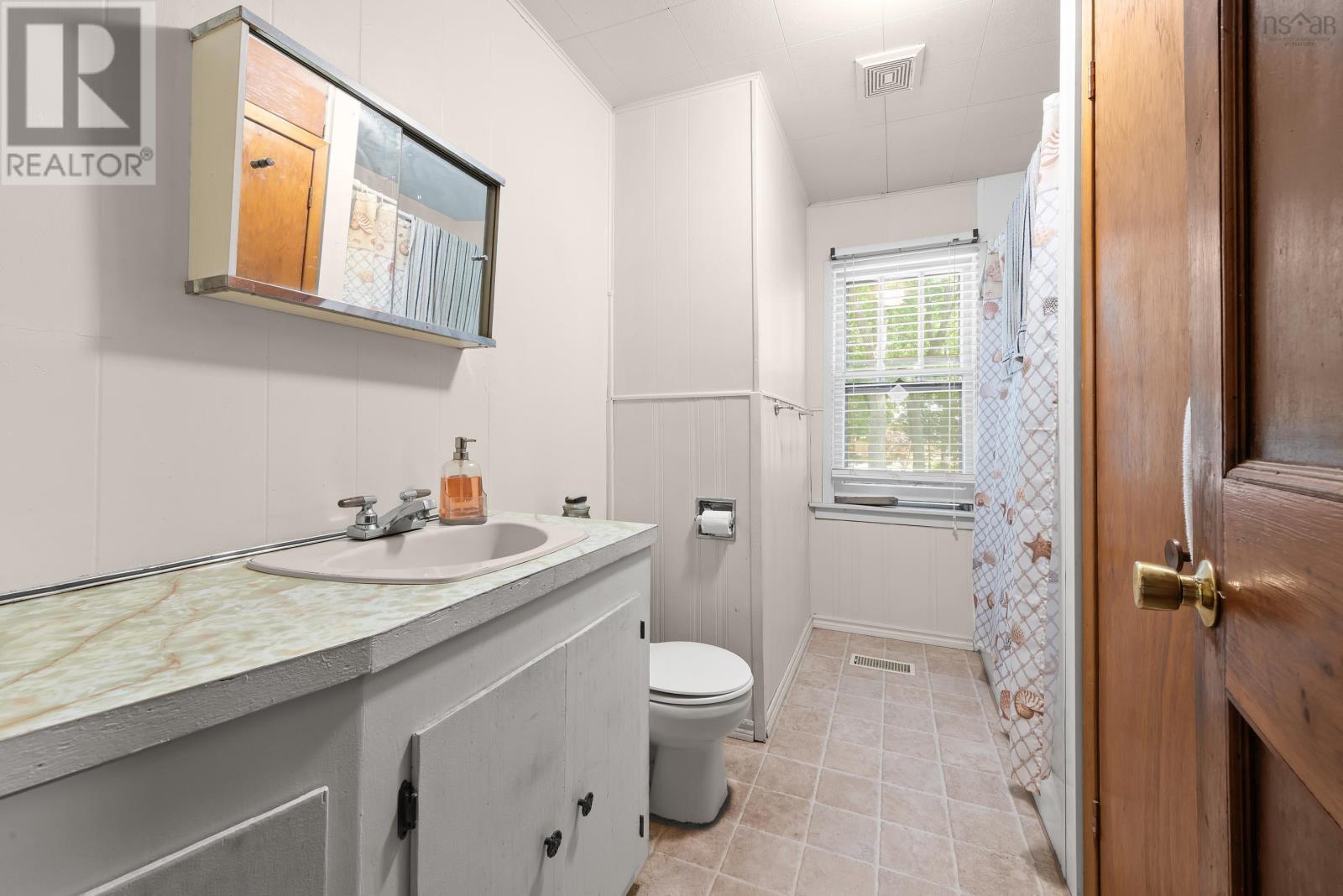 380 Rocky Lake Drive - 13