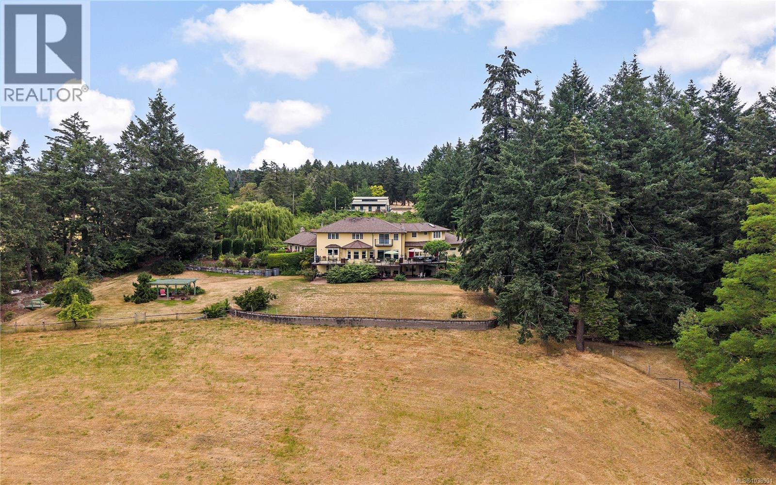 1662 Stamps Rd, Duncan