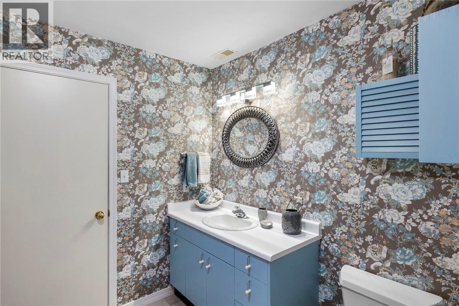 1662 Stamps Rd, Duncan