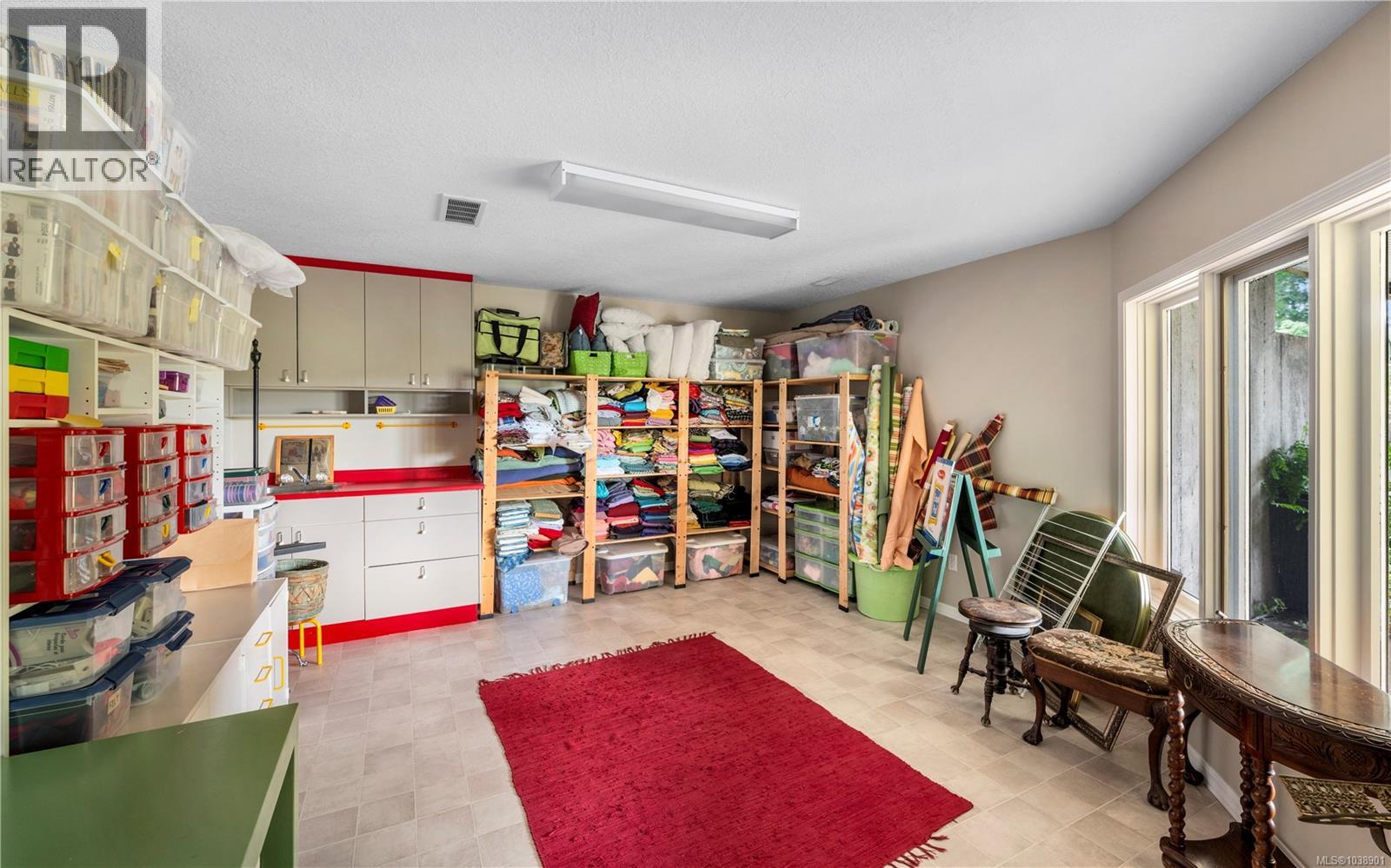 1662 Stamps Rd, Duncan
