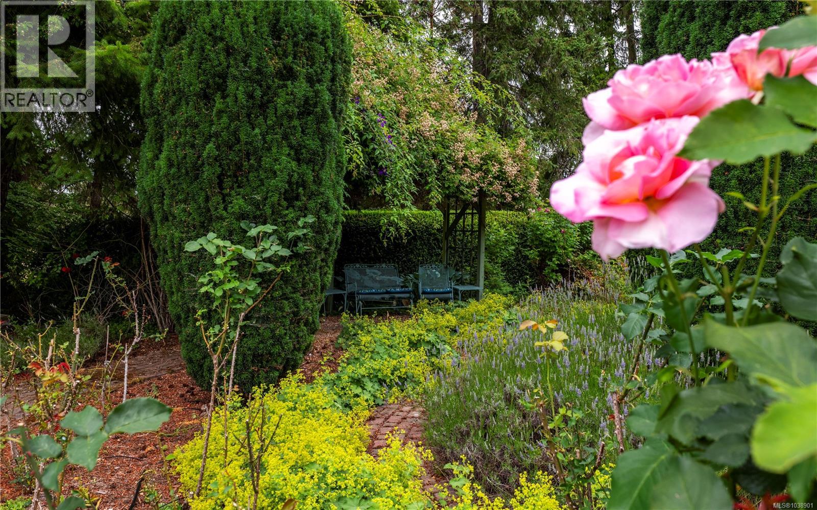 1662 Stamps Rd, Duncan