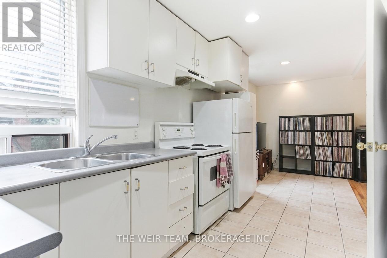 114 DE GRASSI STREET - 19