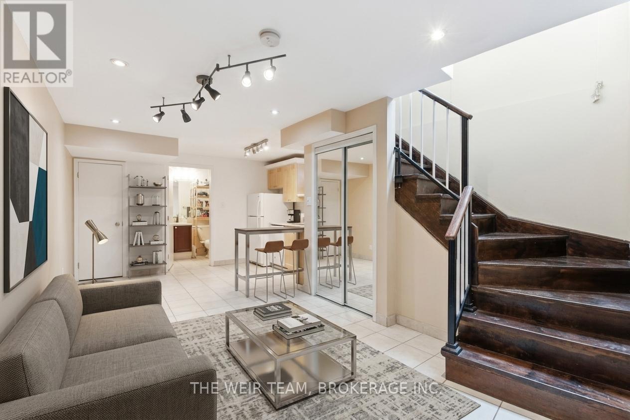 114 DE GRASSI STREET - 27