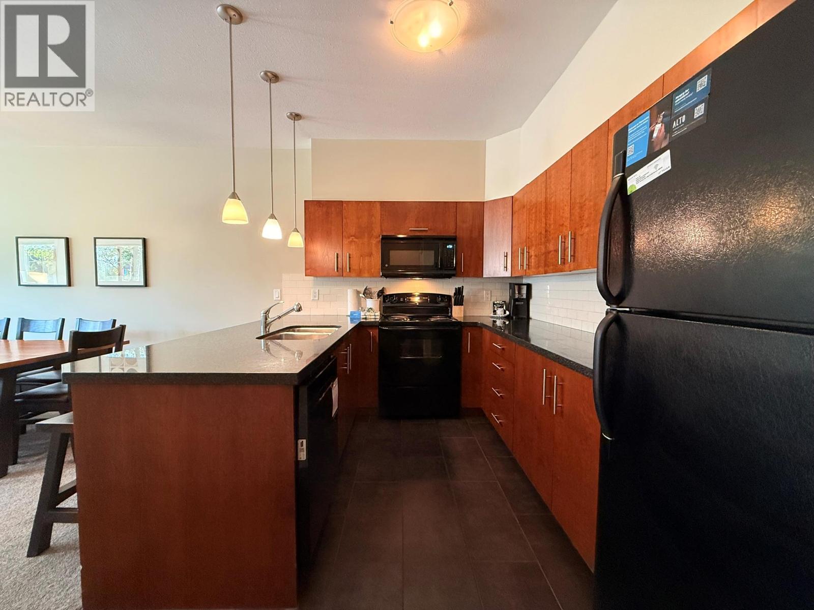 #311C 2049 SUMMIT Drive - Image 7