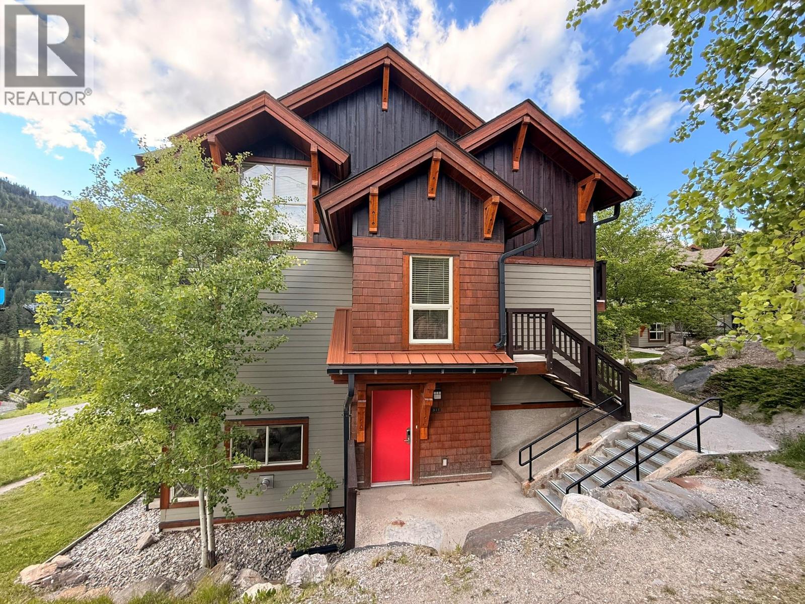 #311C 2049 SUMMIT Drive - Image 8