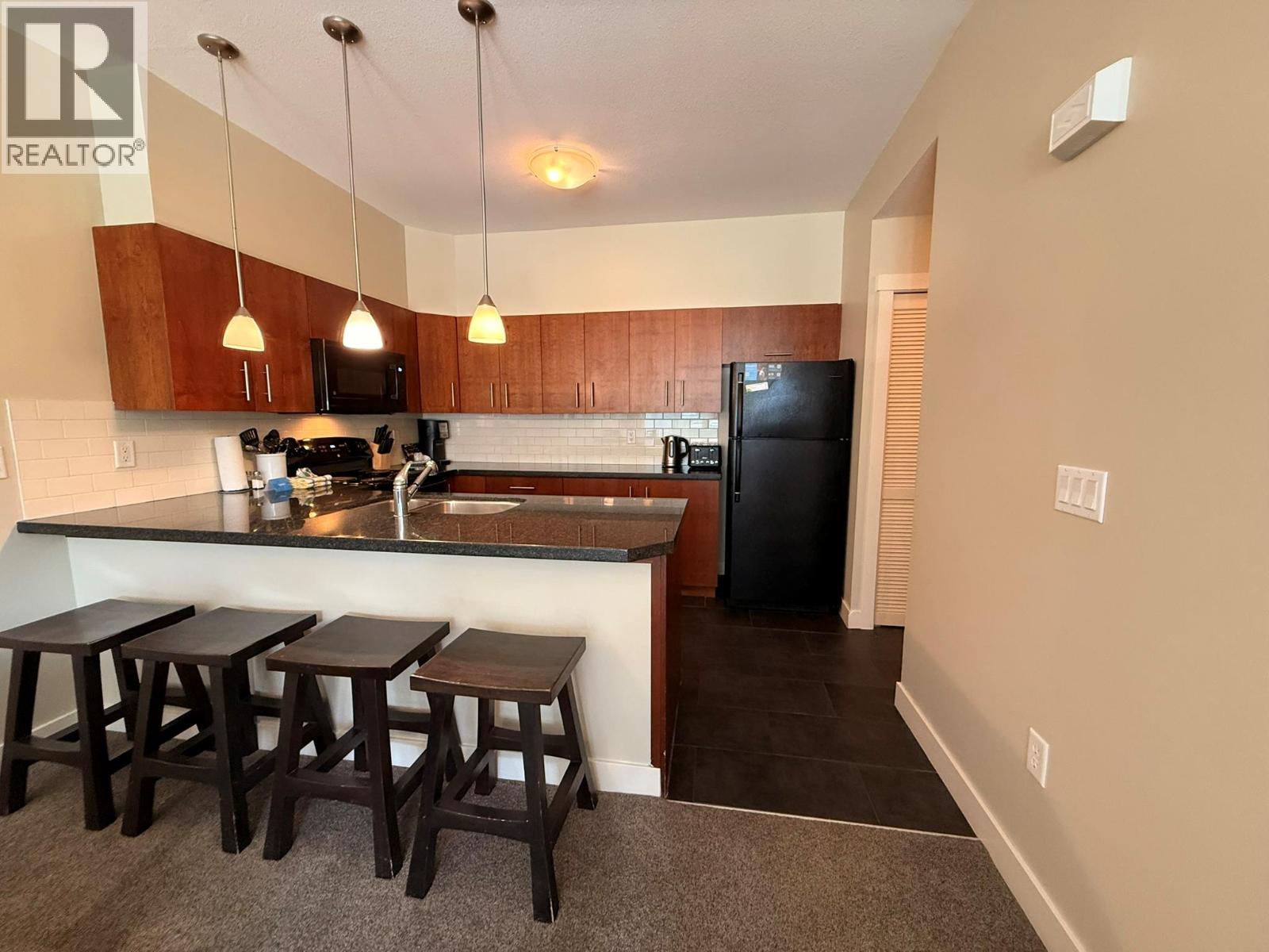 #311C 2049 SUMMIT Drive - Image 6