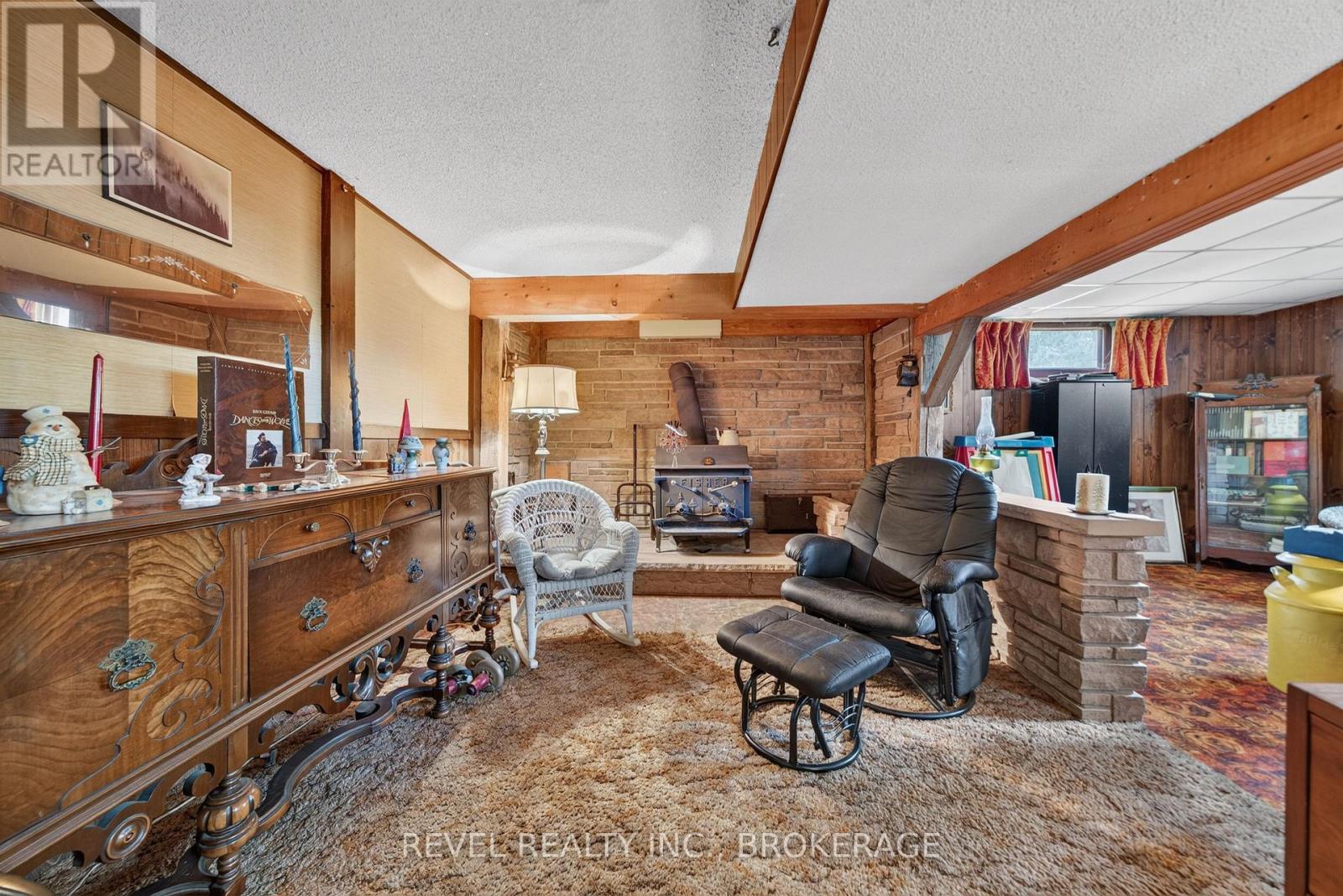 4453 LATIMER ROAD - 30