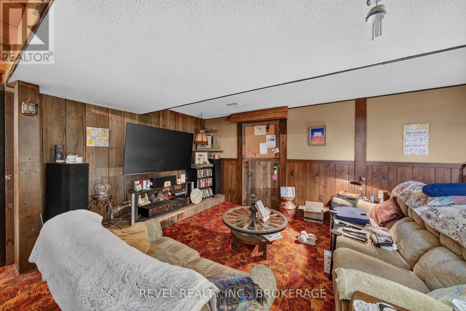 4453 LATIMER ROAD - 36