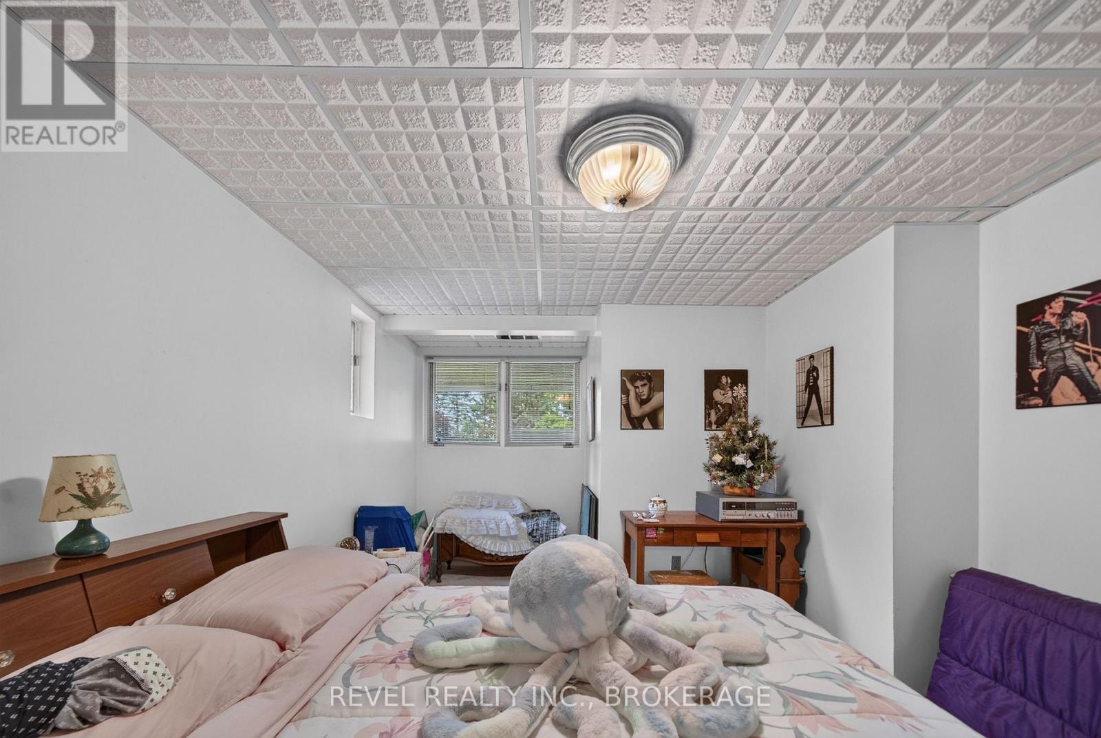 4453 LATIMER ROAD - 41