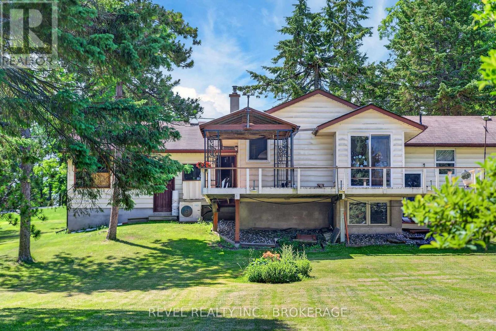 4453 LATIMER ROAD - 44