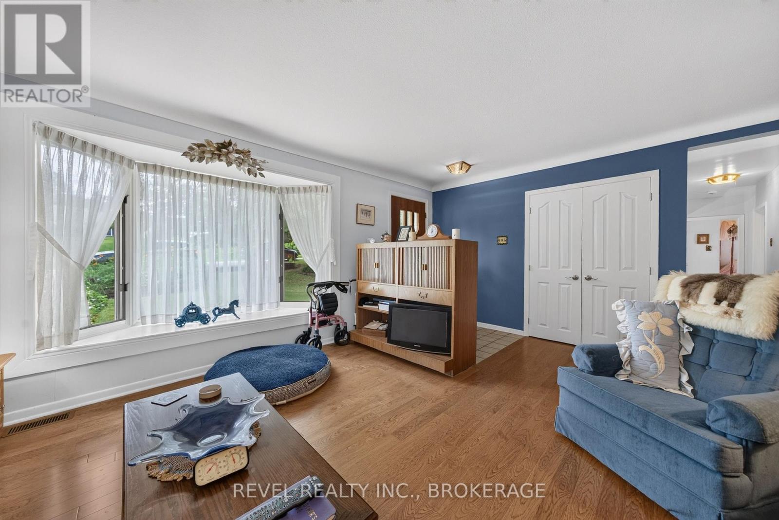 4453 LATIMER ROAD - 8