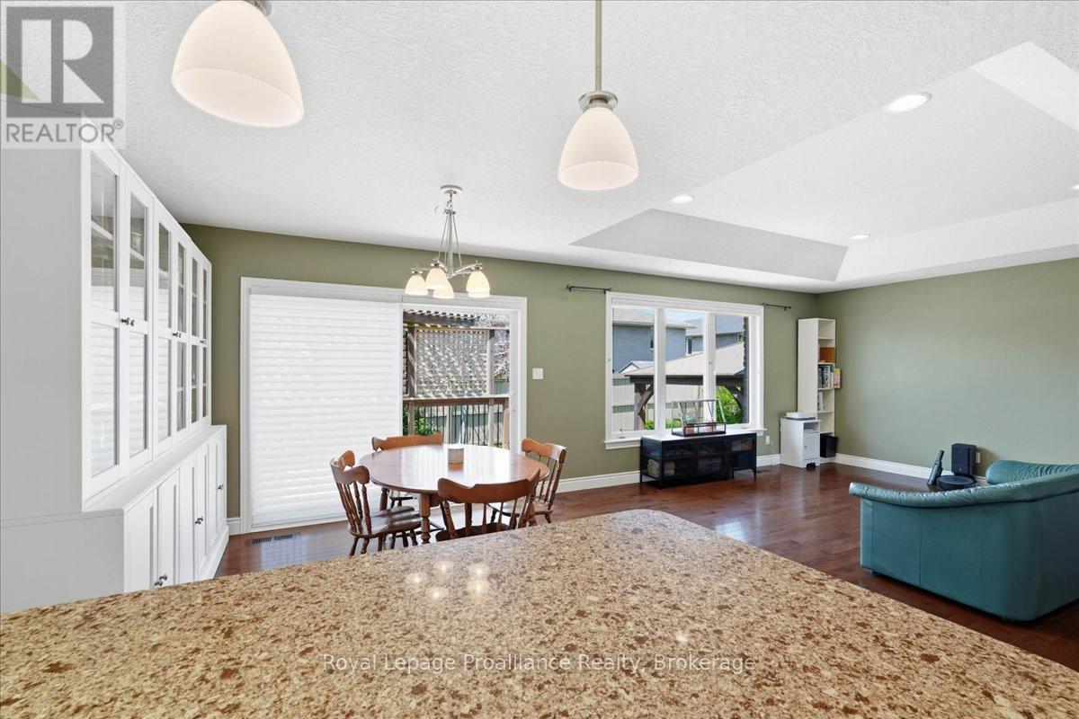 13 FREEDOM CRESCENT - 11