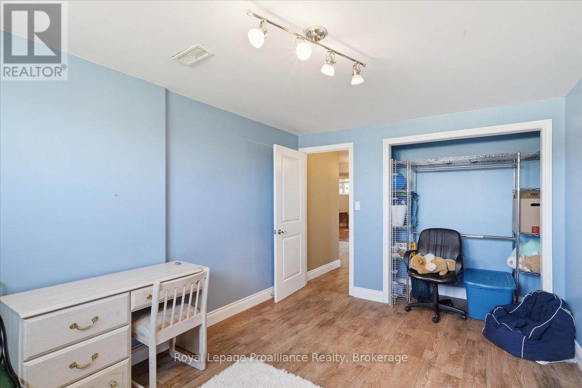 13 FREEDOM CRESCENT - 39