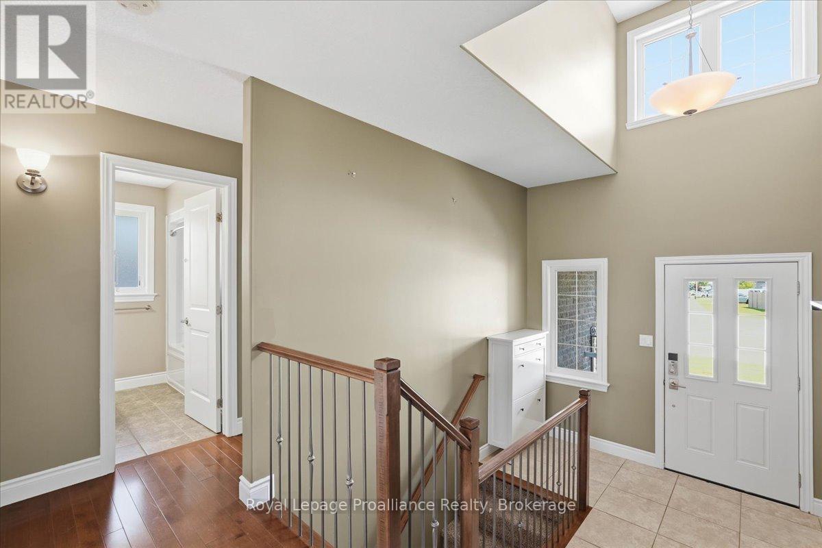 13 FREEDOM CRESCENT - 5