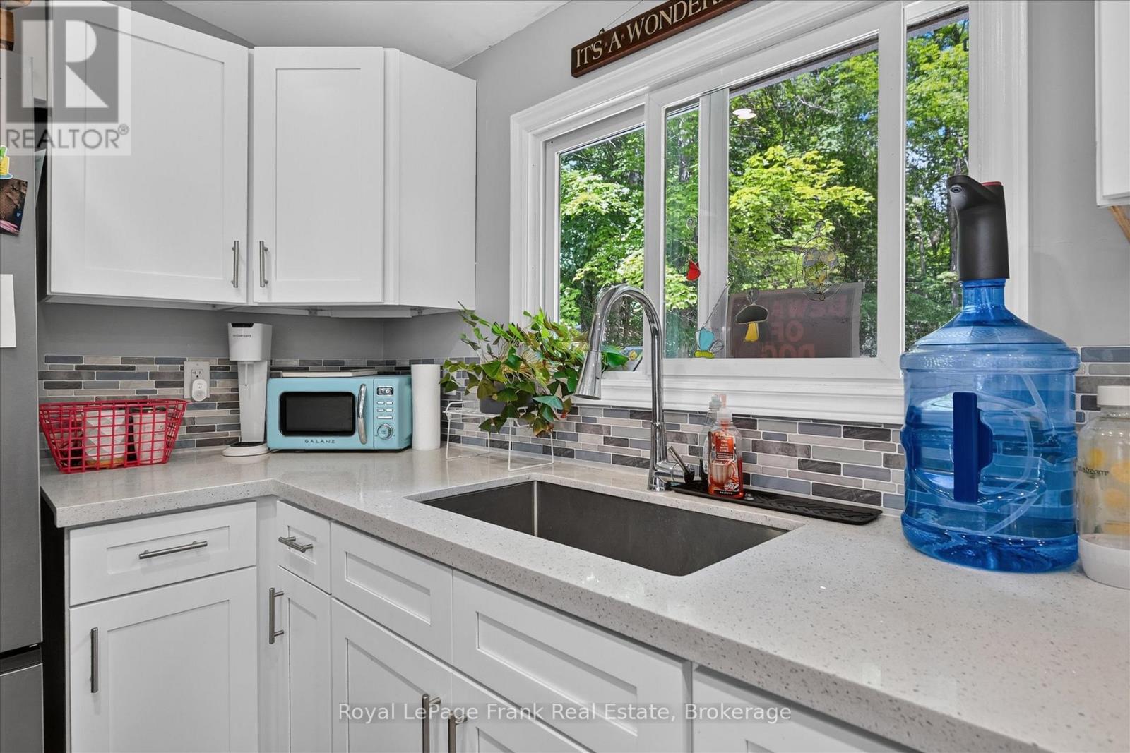 280 EDWINA DRIVE - 10