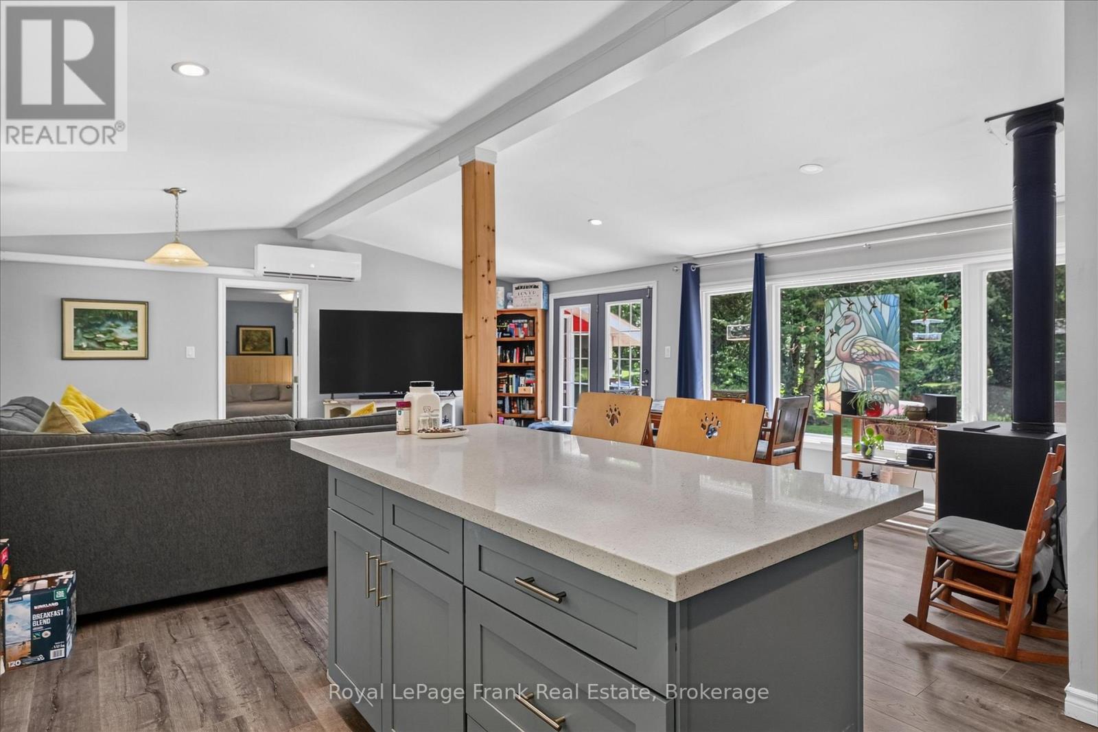 280 EDWINA DRIVE - 12