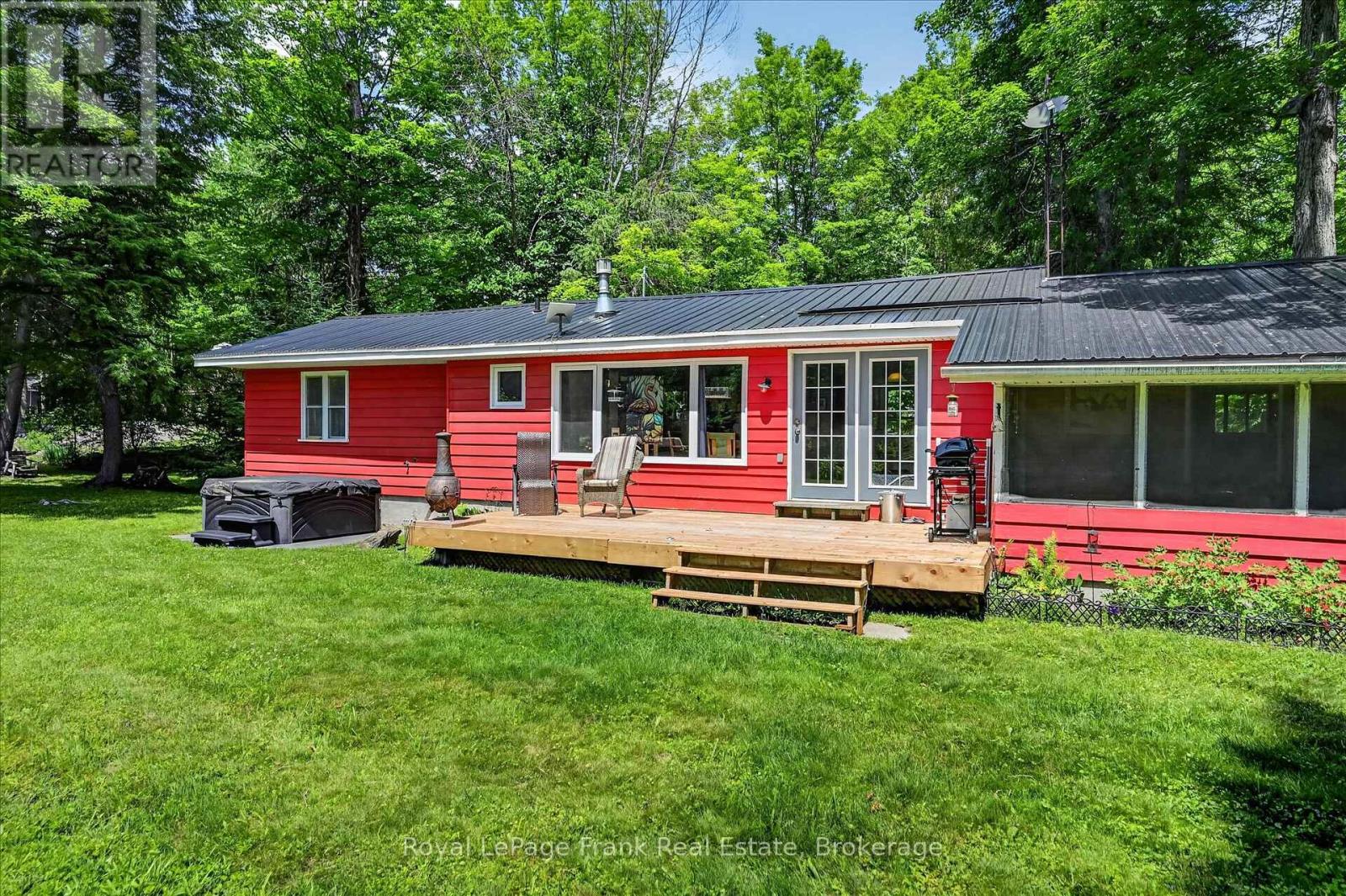 280 EDWINA DRIVE - 3