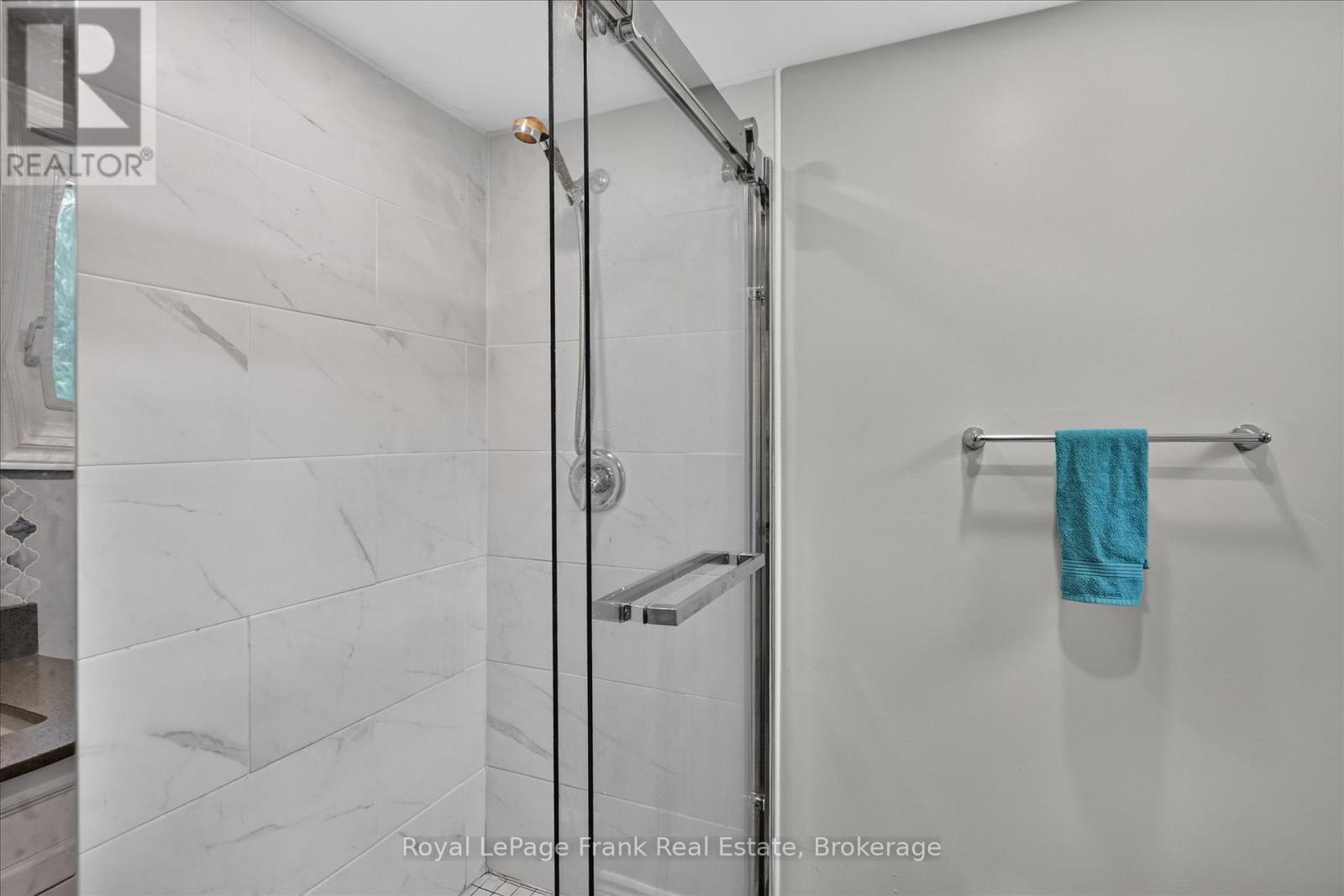 280 EDWINA DRIVE - 34