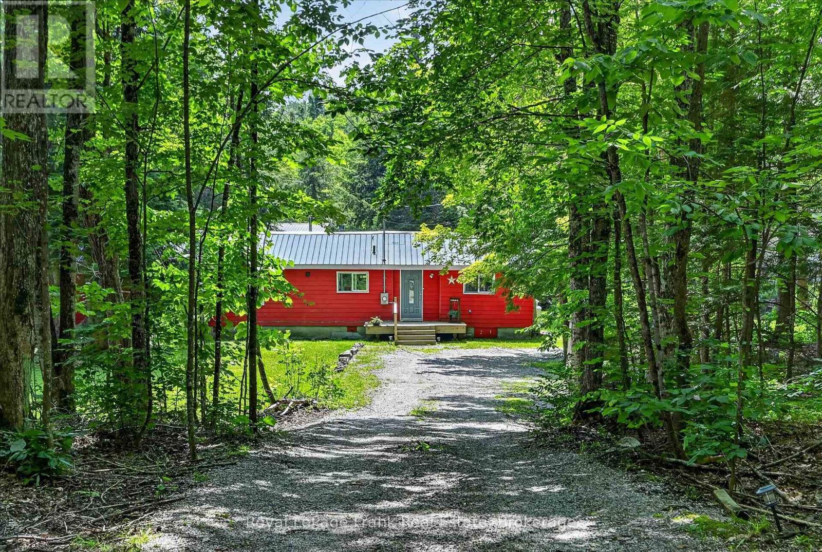 280 EDWINA DRIVE - 38